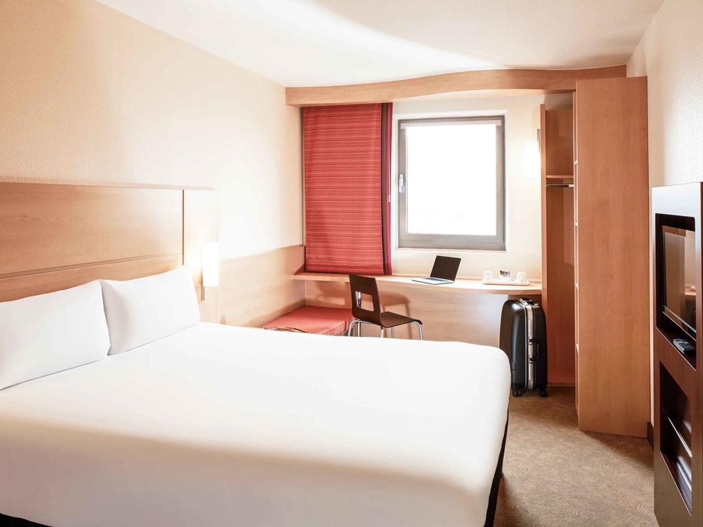 ibis-london-borehamwood-comfortable-hotel-inlondon