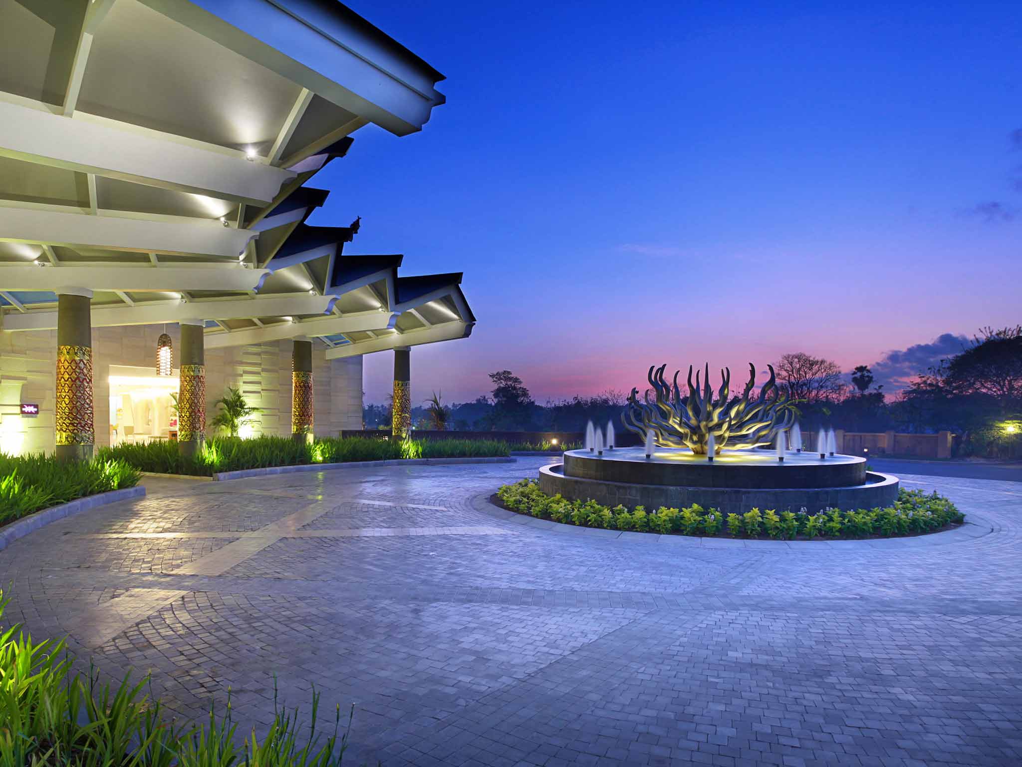 巴厘岛努沙杜亚美居酒店