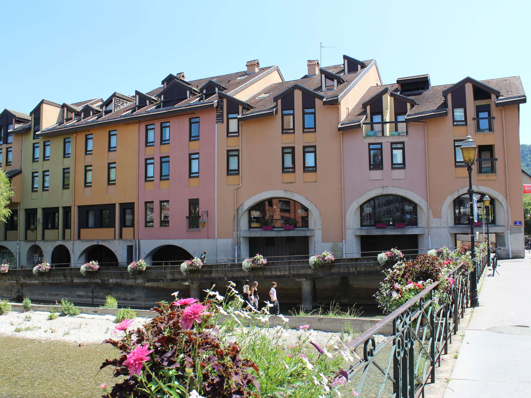 hotel ibis annecy centre ville