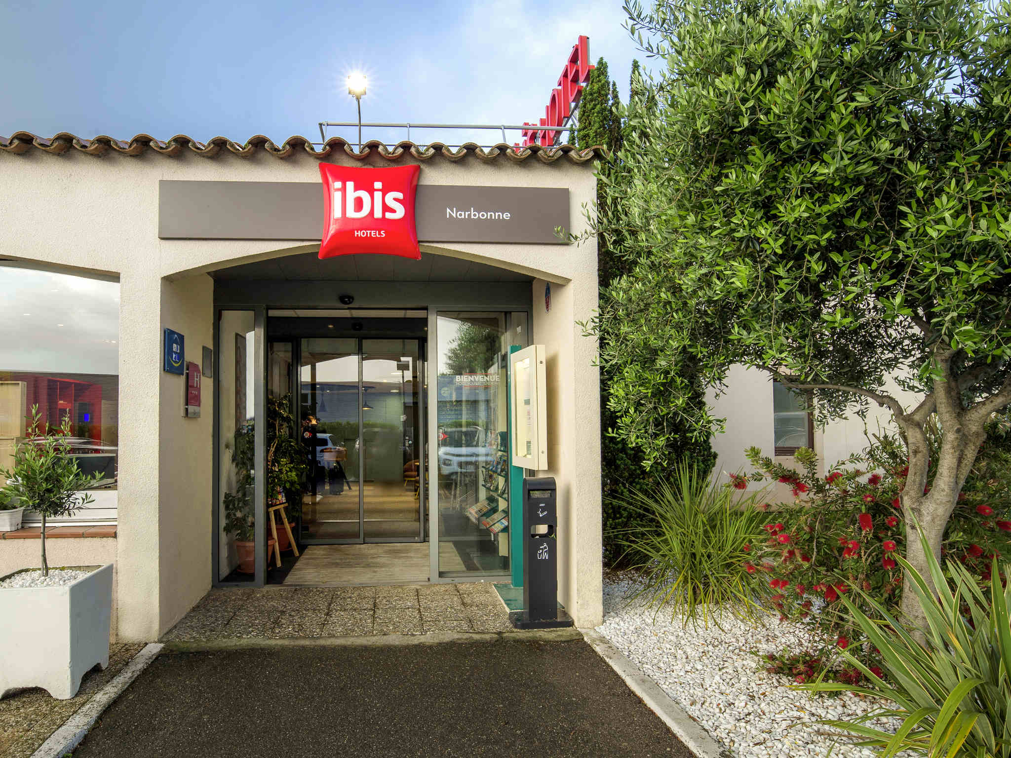 Hotel in NARBONNE - ibis Narbonne