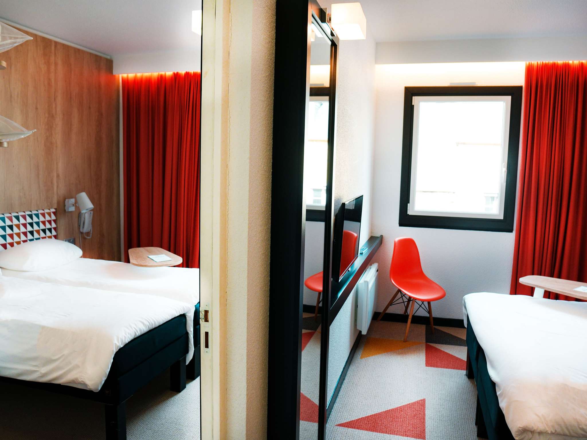 Photo - ibis Styles Caen Centre Historique