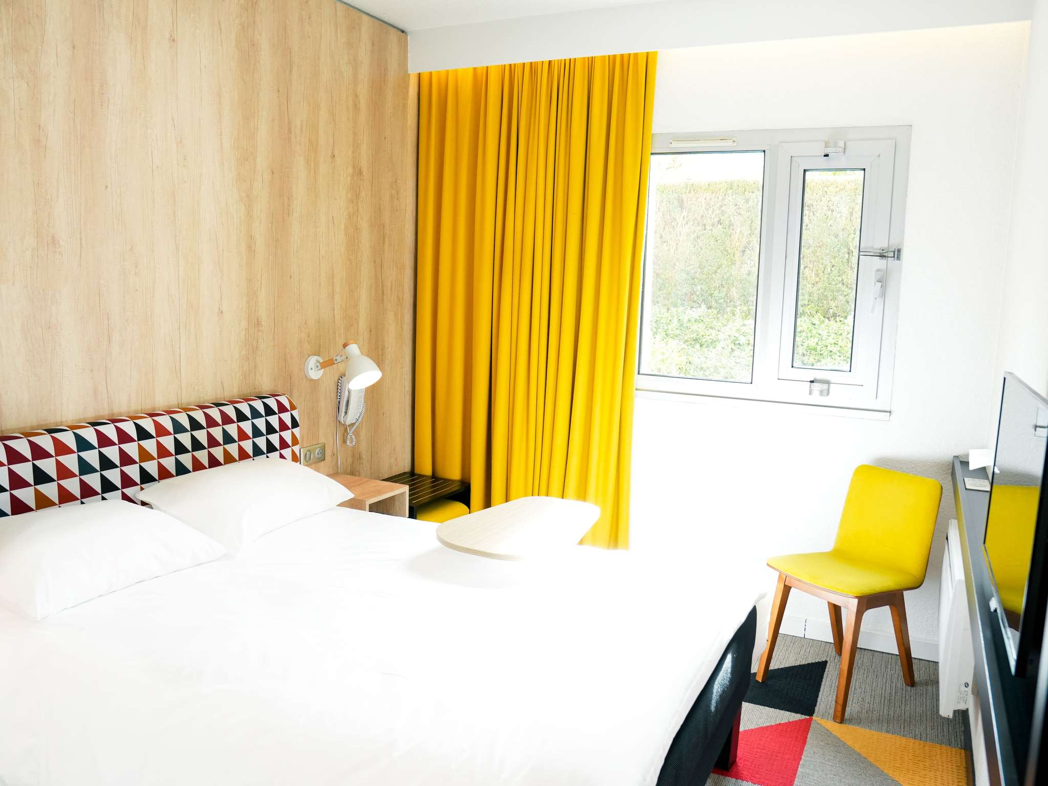 Photo - ibis Styles Caen Centre Historique