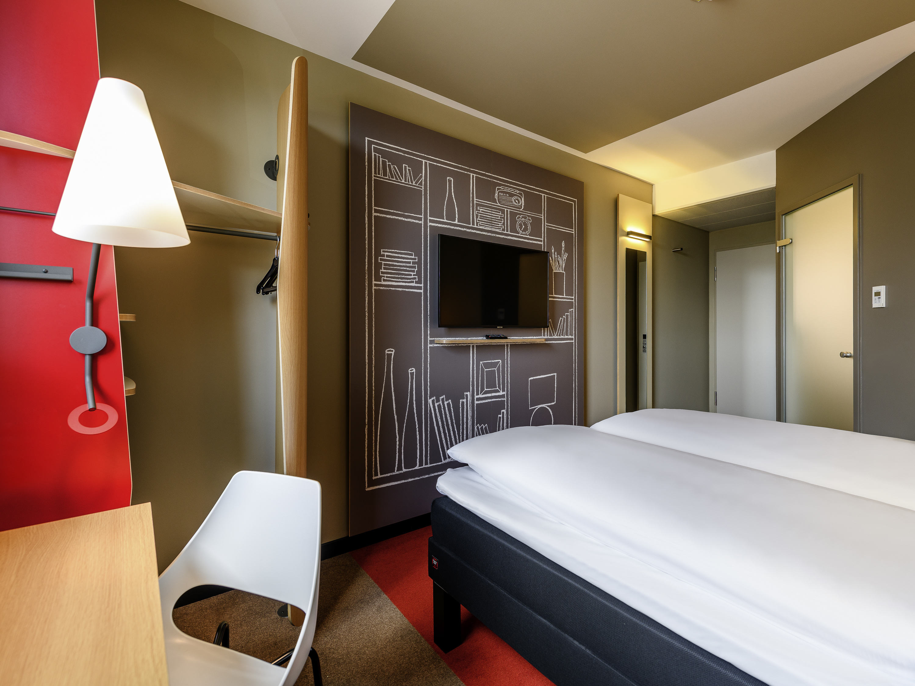 Cheap Hotel Amsterdam Centre - ibis - Central Station - ALL