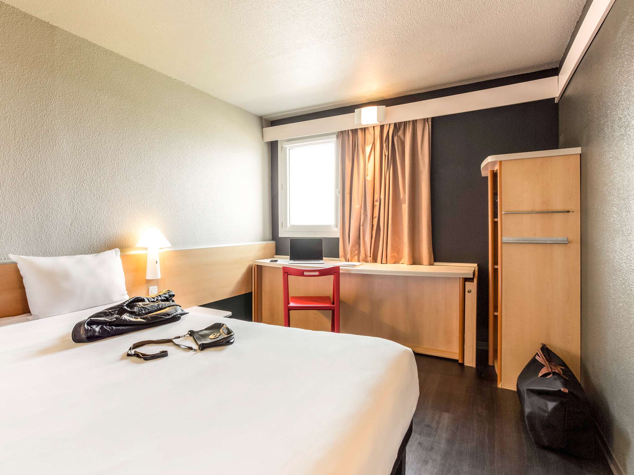 Photo - ibis Pau Lescar