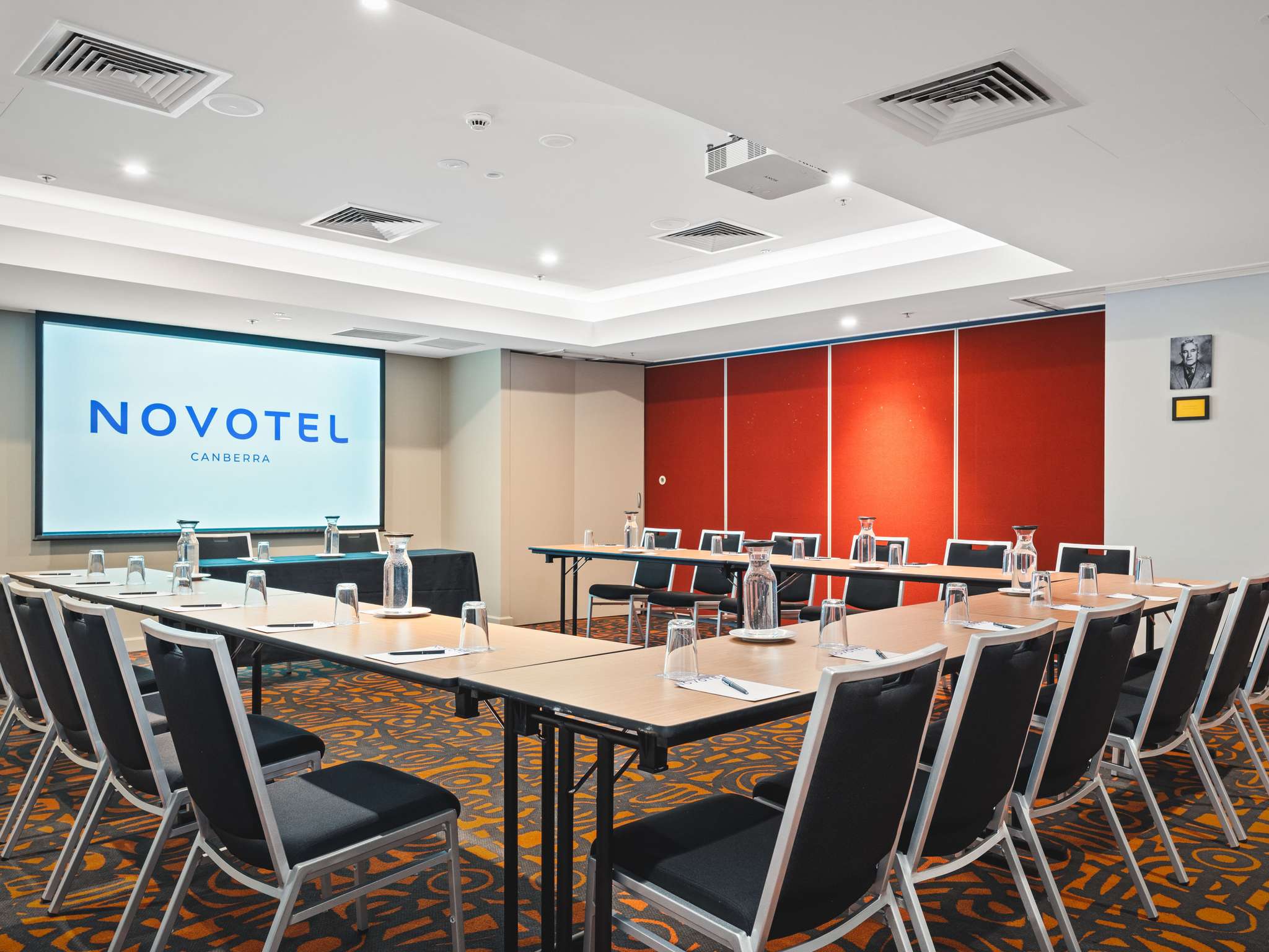 Photo - Novotel Canberra