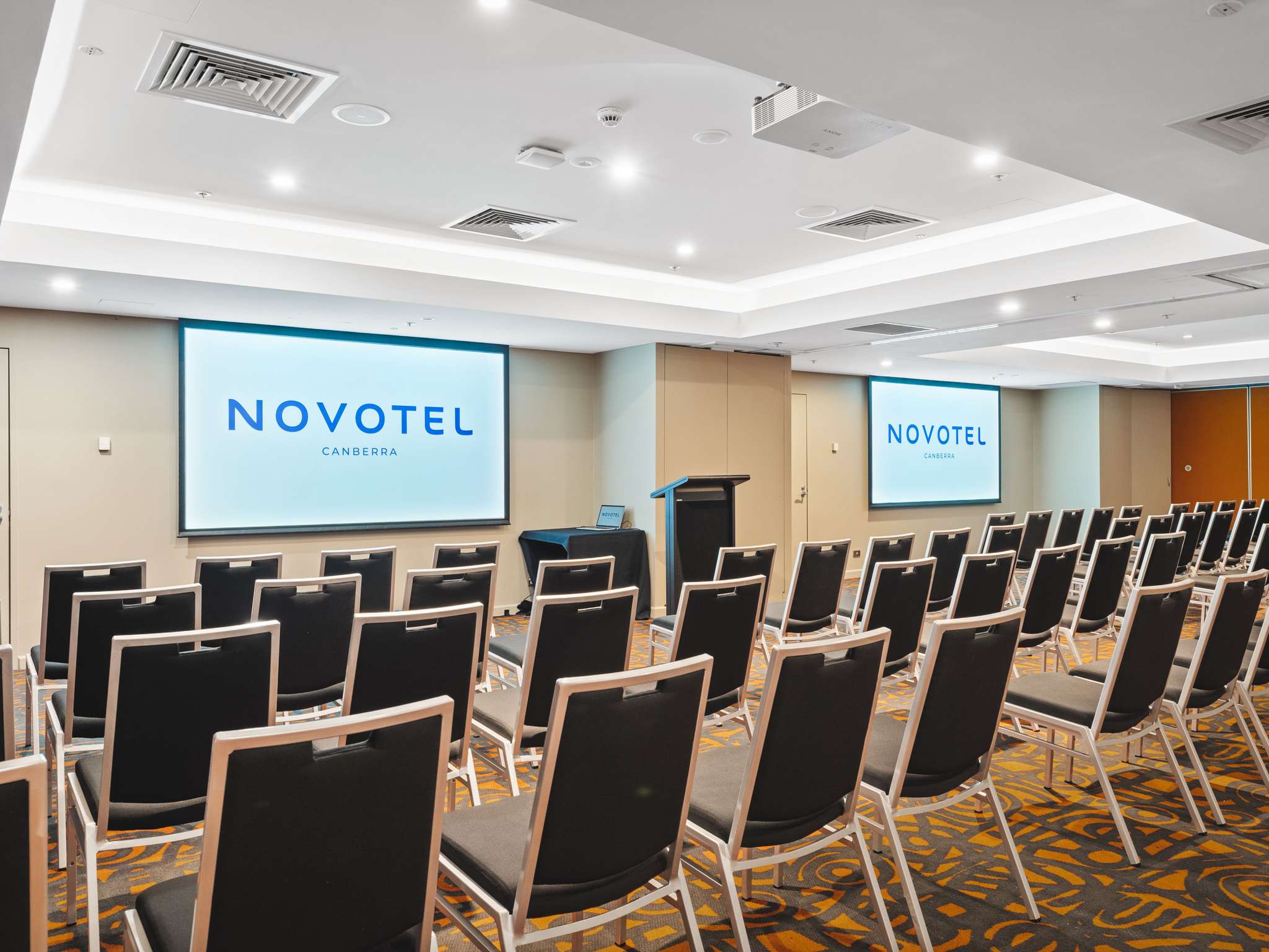 Photo - Novotel Canberra