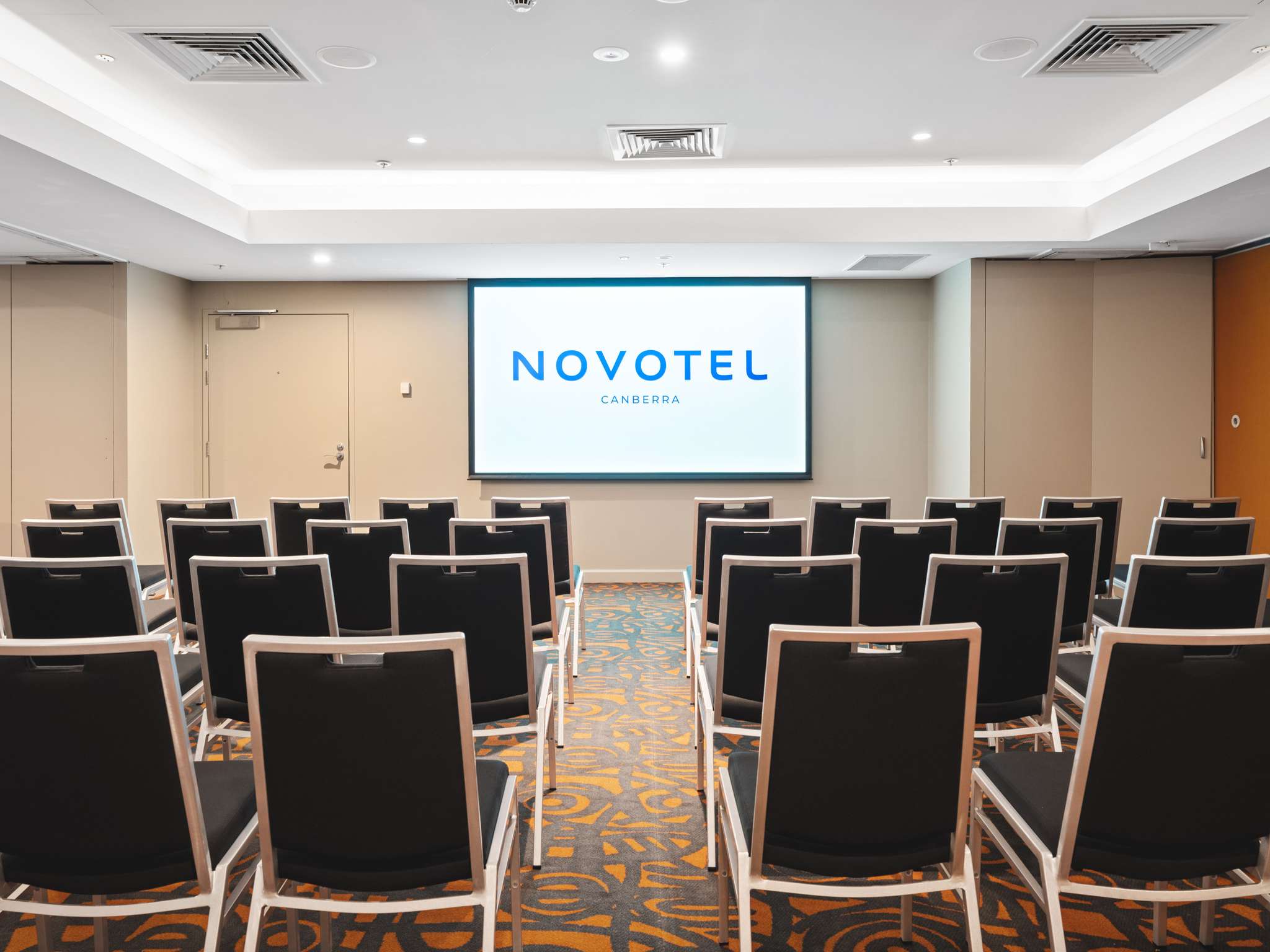 Photo - Novotel Canberra