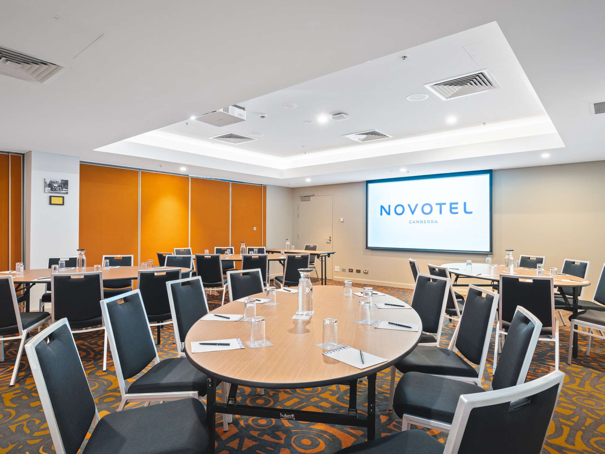 Photo - Novotel Canberra