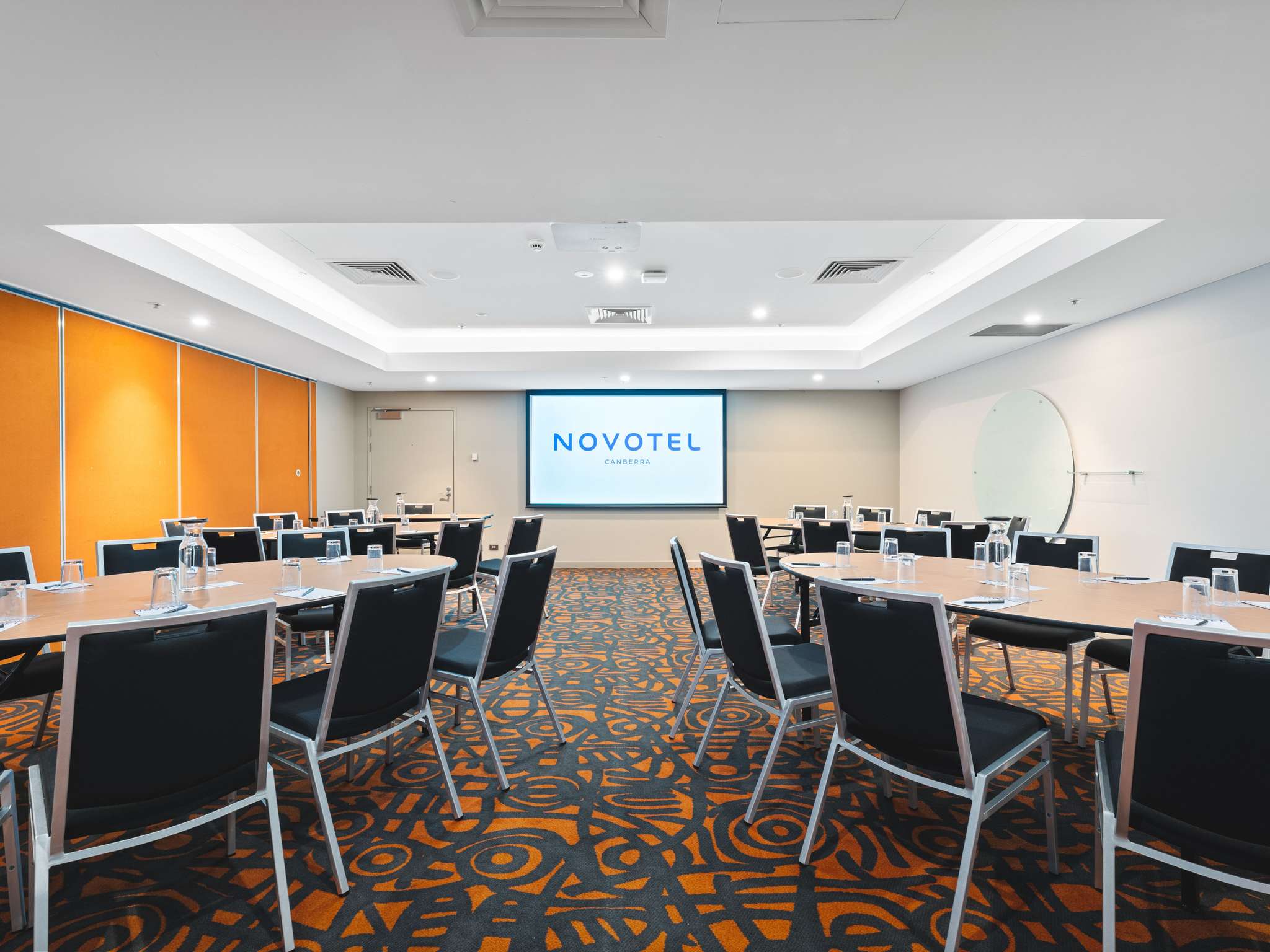 Photo - Novotel Canberra