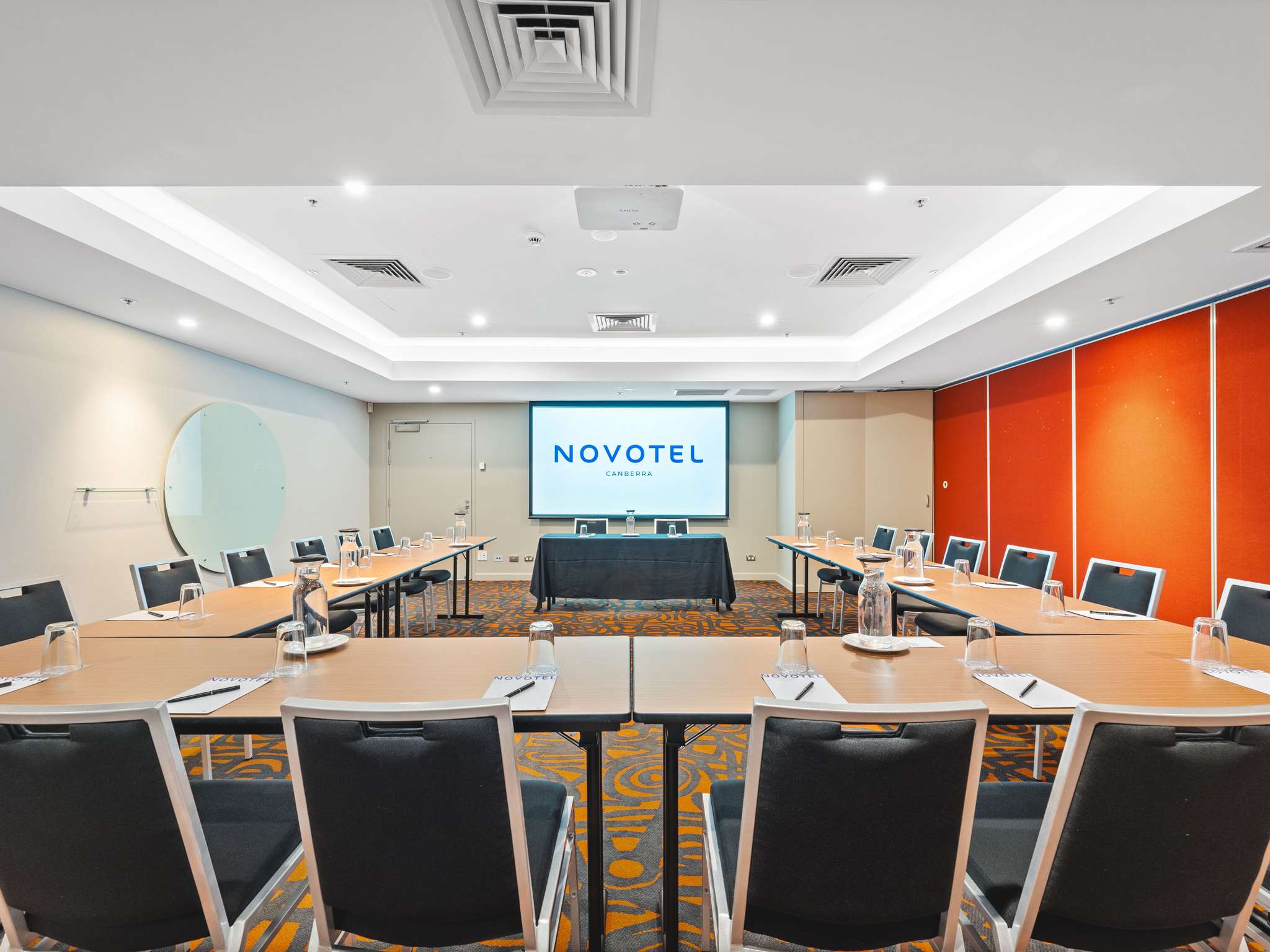 Photo - Novotel Canberra