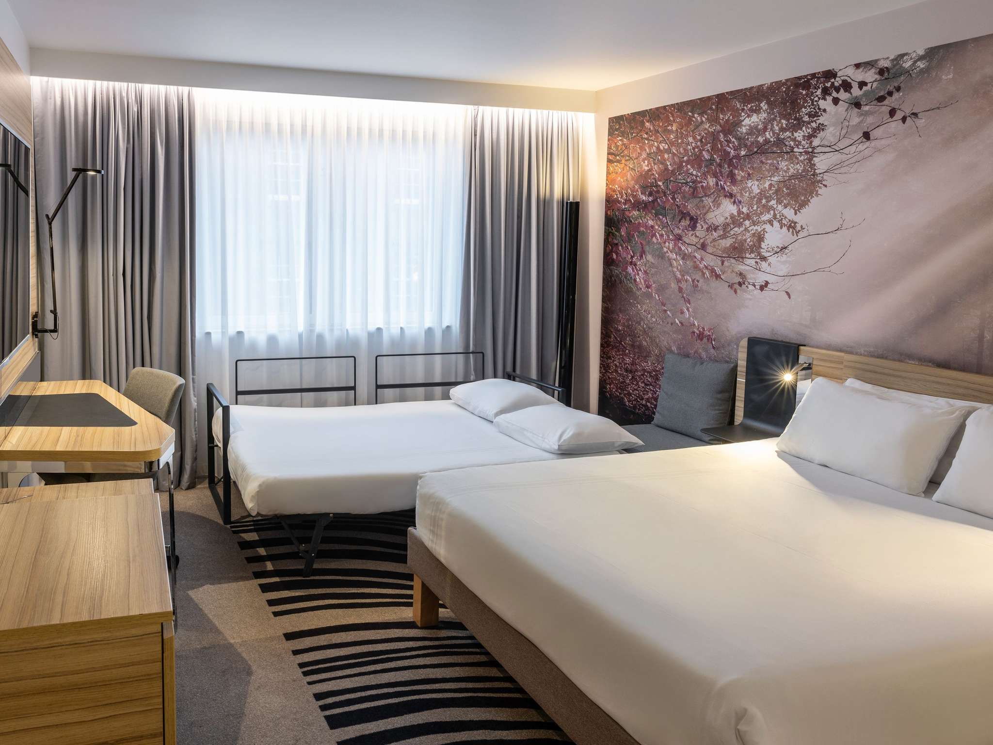 Novotel Edinburgh Centre | Luxury Hotel in Edinburgh - AccorHotels