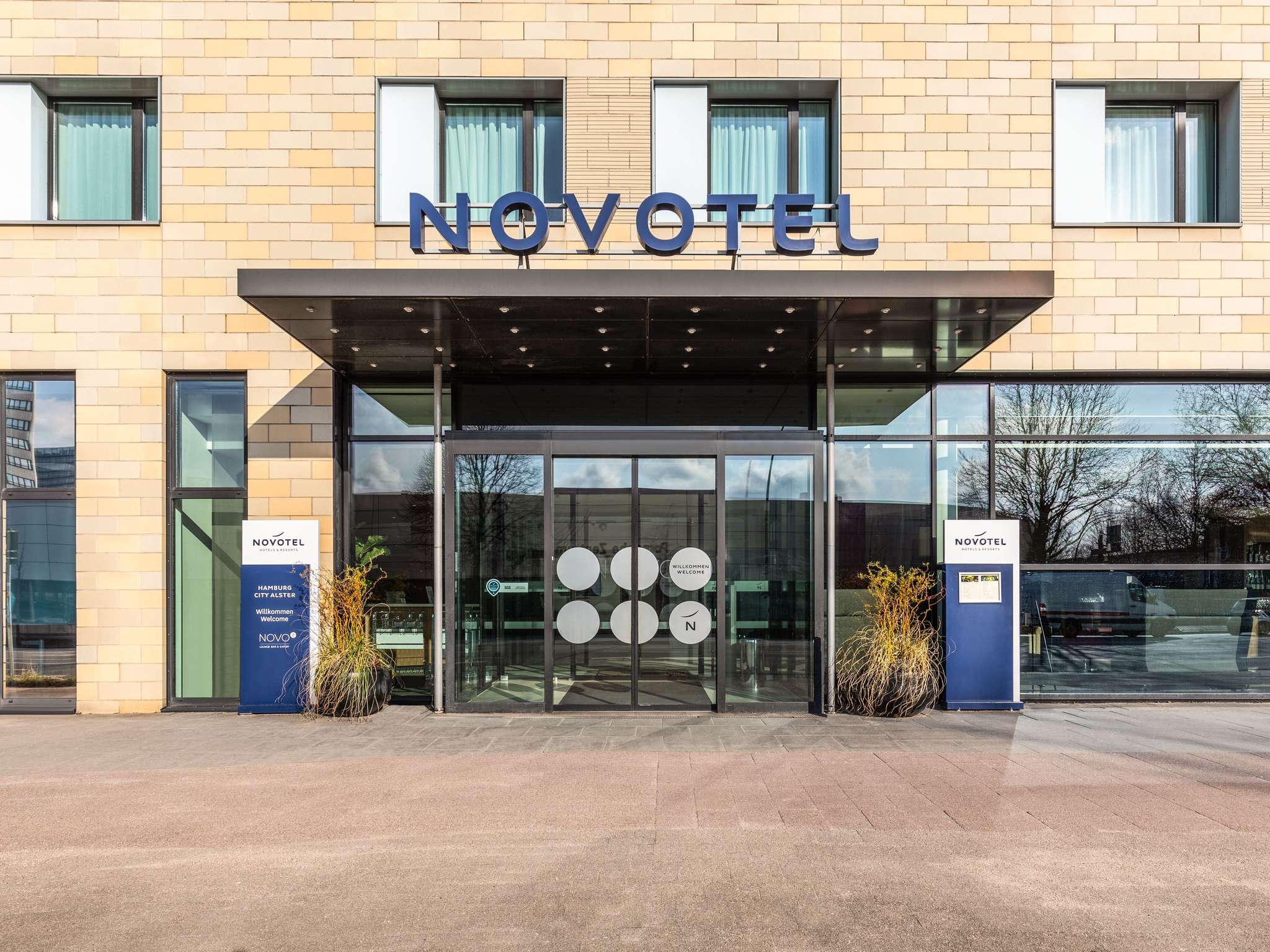 Photo - Novotel Hamburg City Alster