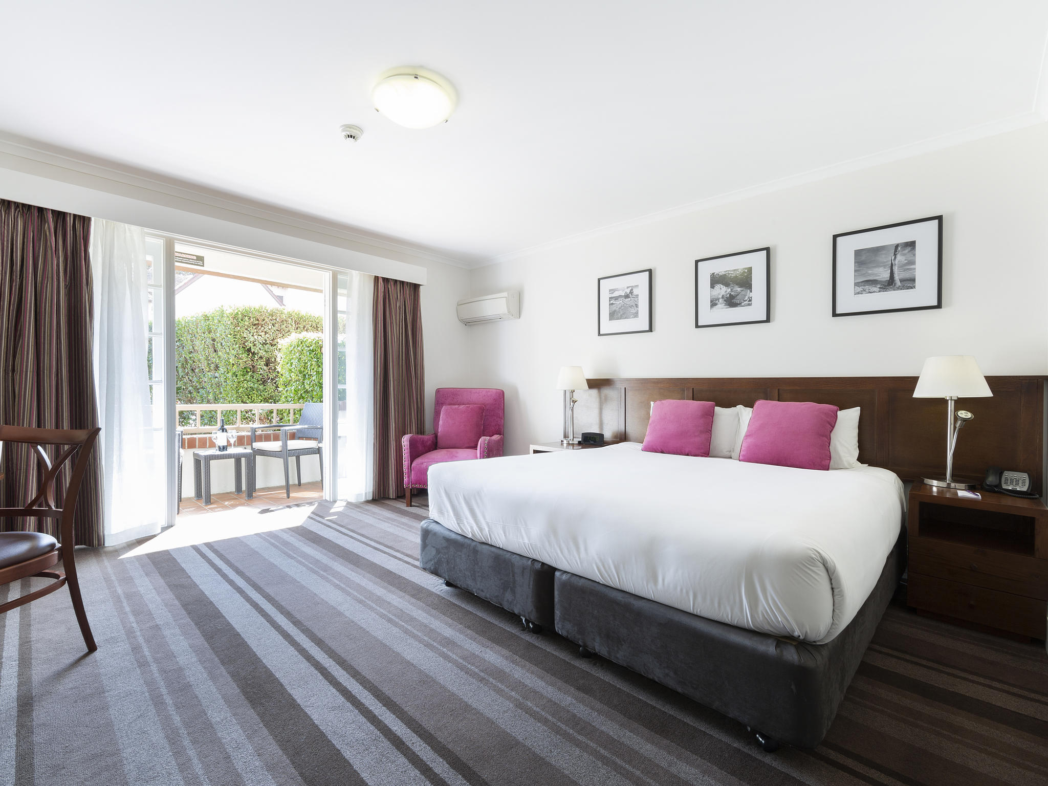 Photo - Mercure Canberra