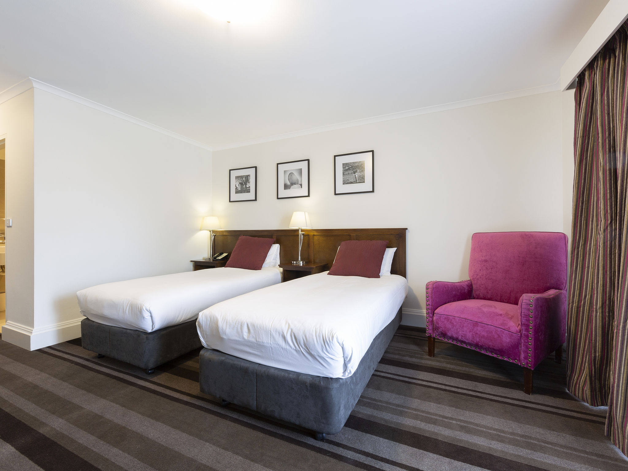 Photo - Mercure Canberra