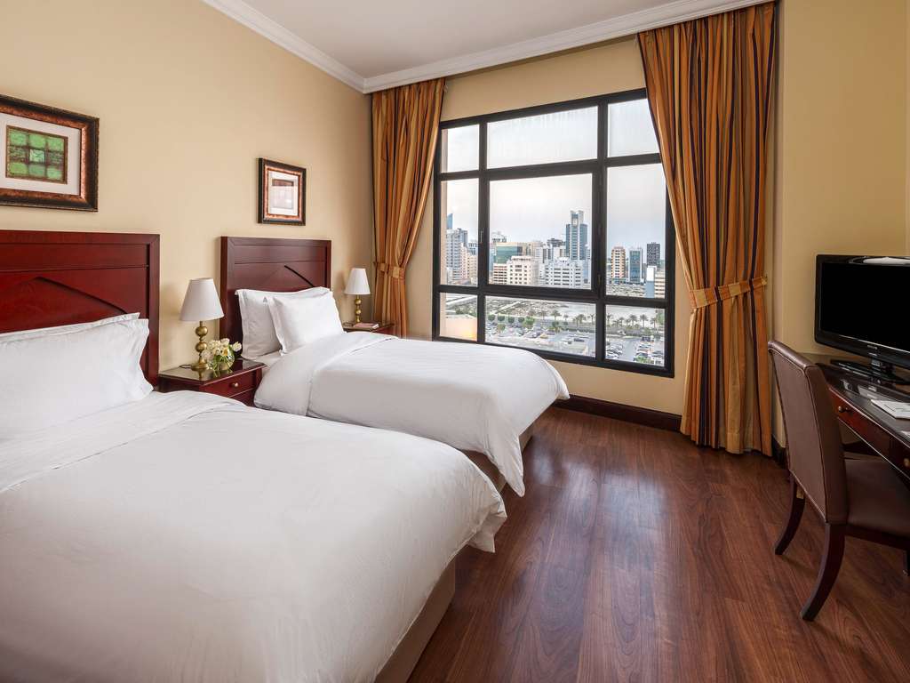 Mercure Grand Hotel Seef - All Suites - Image 4