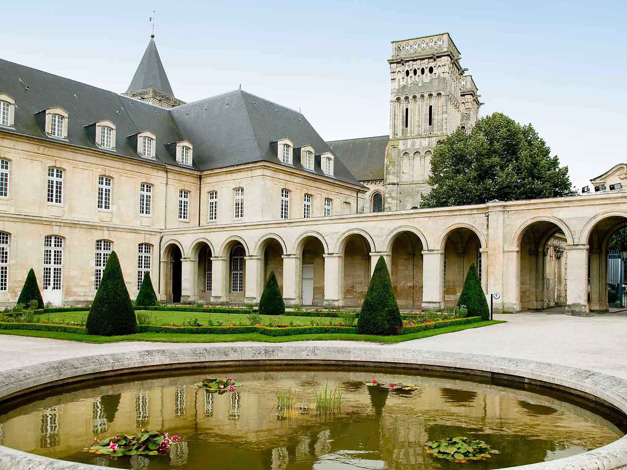 Hotel in HEROUVILLE SAINT CLAIR - Mercure Caen Côte de Nacre Herouville ...