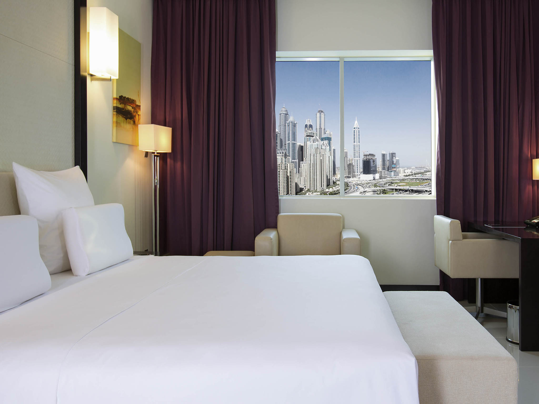 Photo - Pullman Dubai Jumeirah Lakes Towers