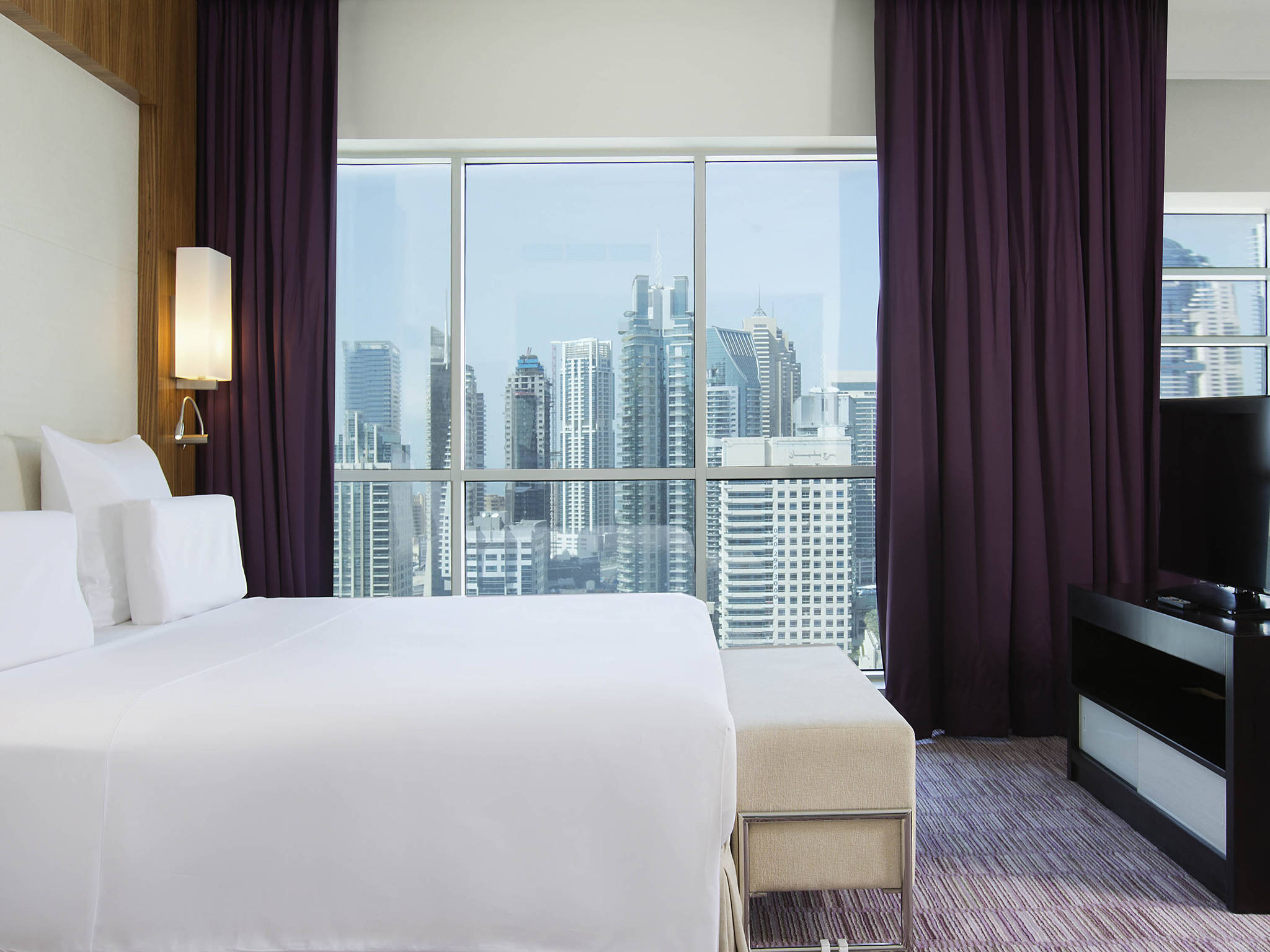 Photo - Pullman Dubai Jumeirah Lakes Towers