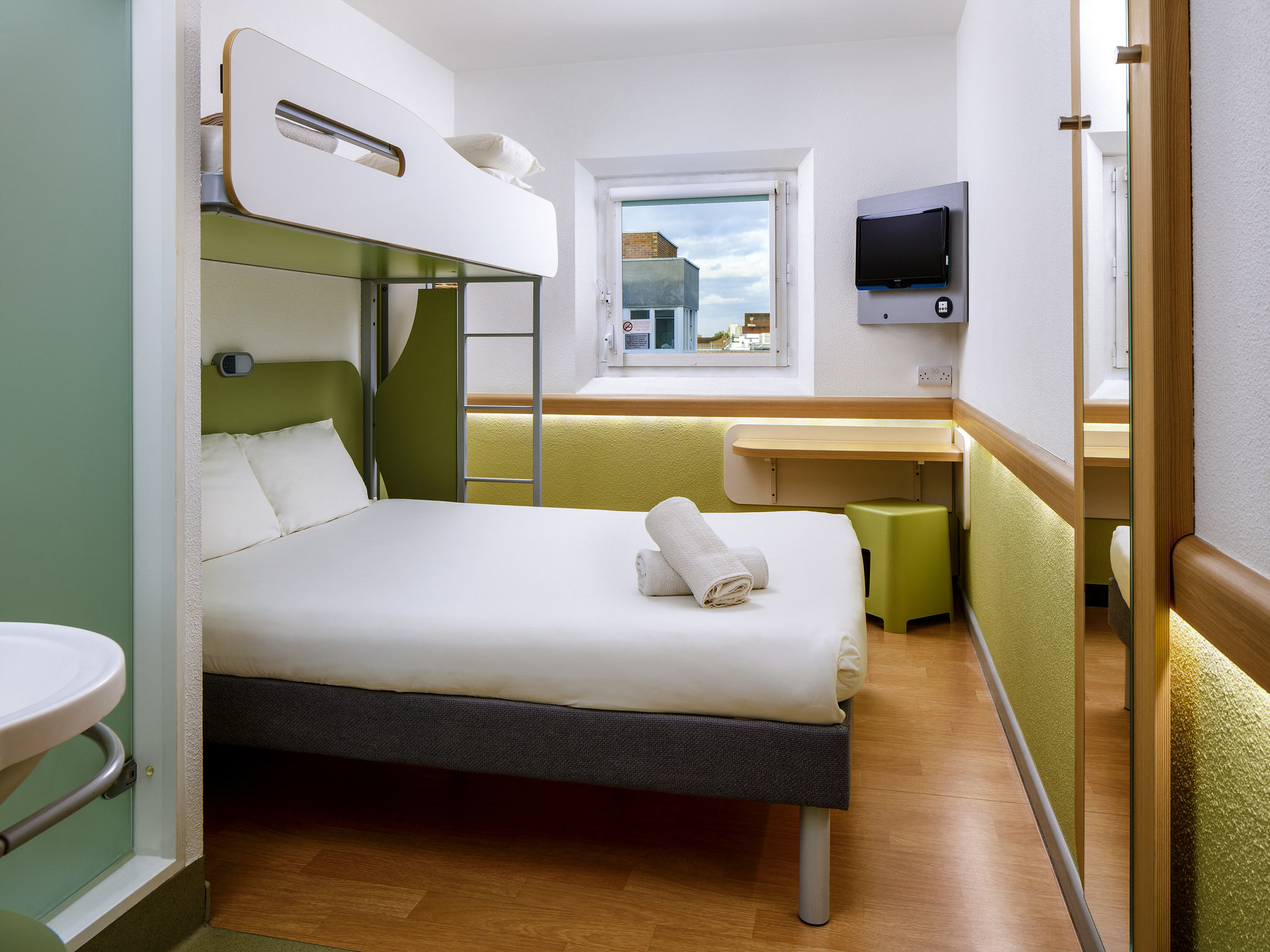 Photo - ibis budget London Hounslow