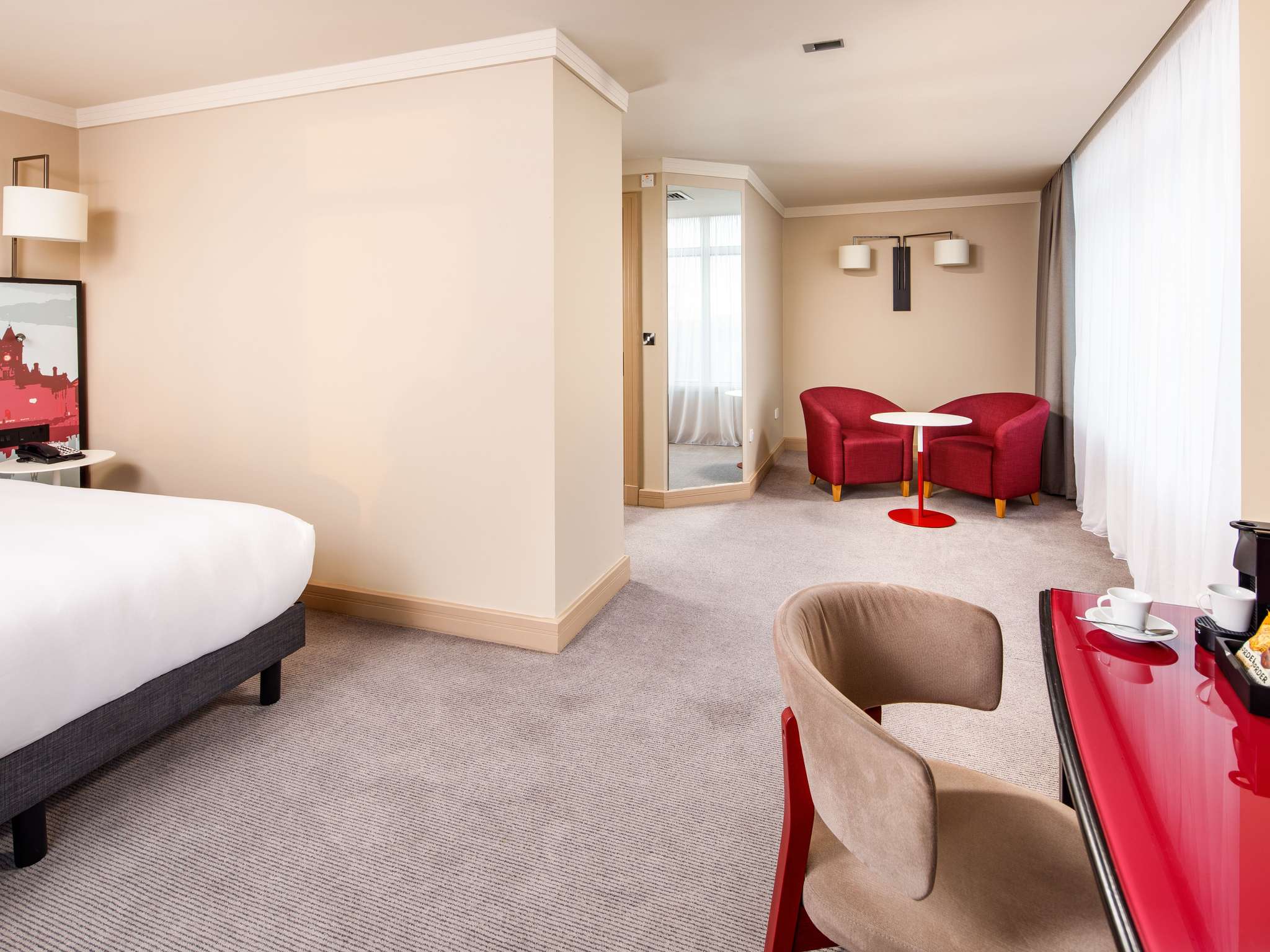 Photo - Mercure Cardiff Holland House Hotel & Spa