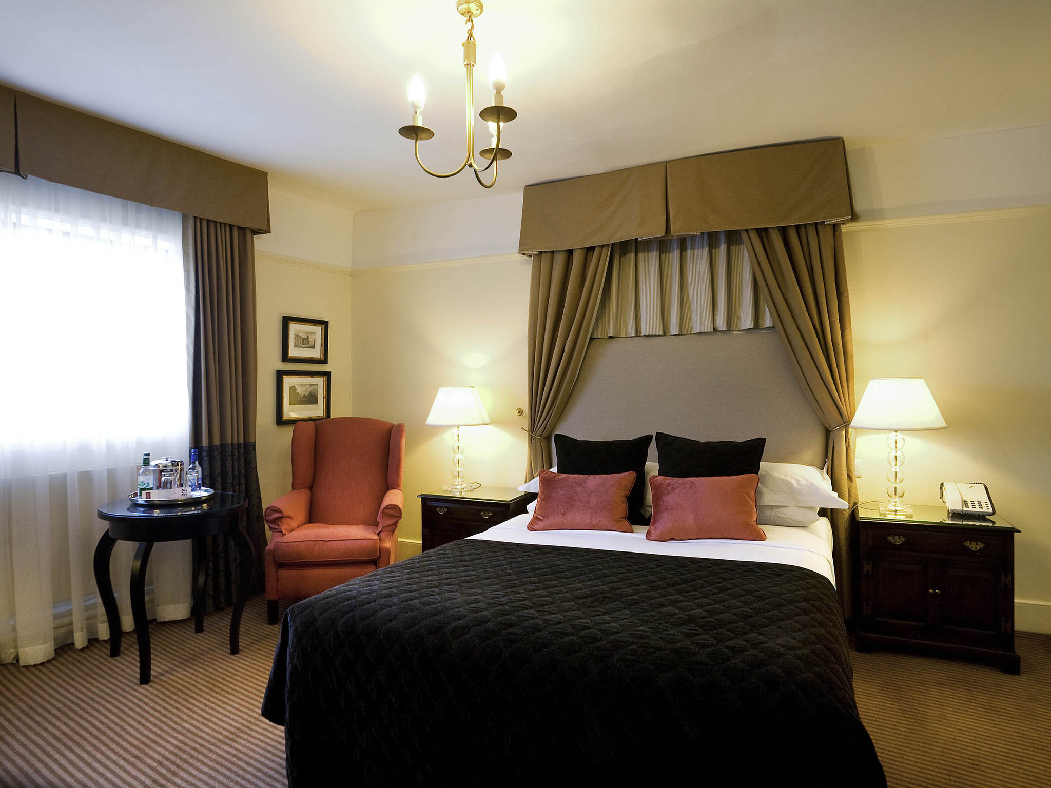 Mercure Stratford Shakespeare 4 Star Hotel