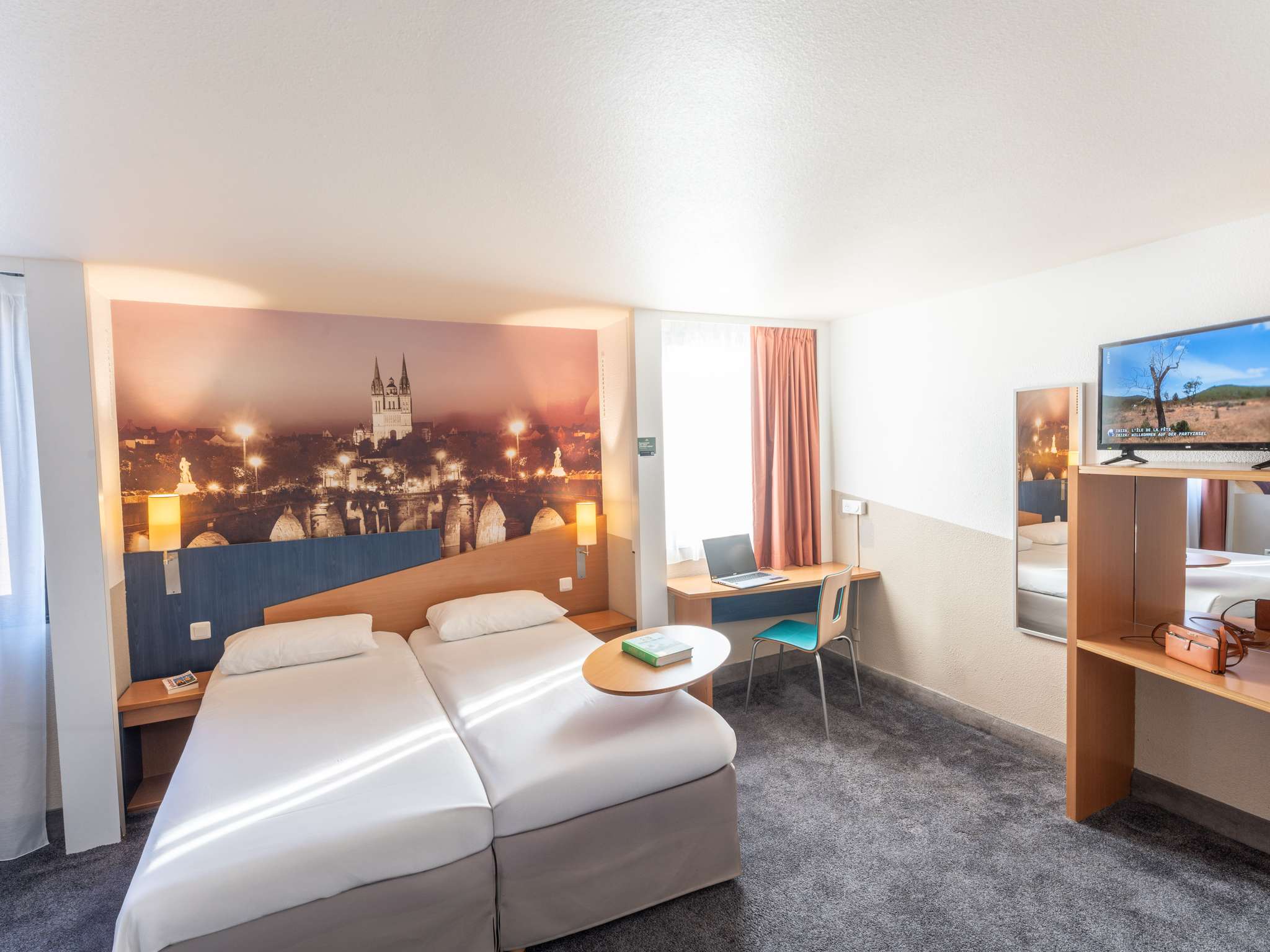 Photo - ibis Styles Angers Centre Gare