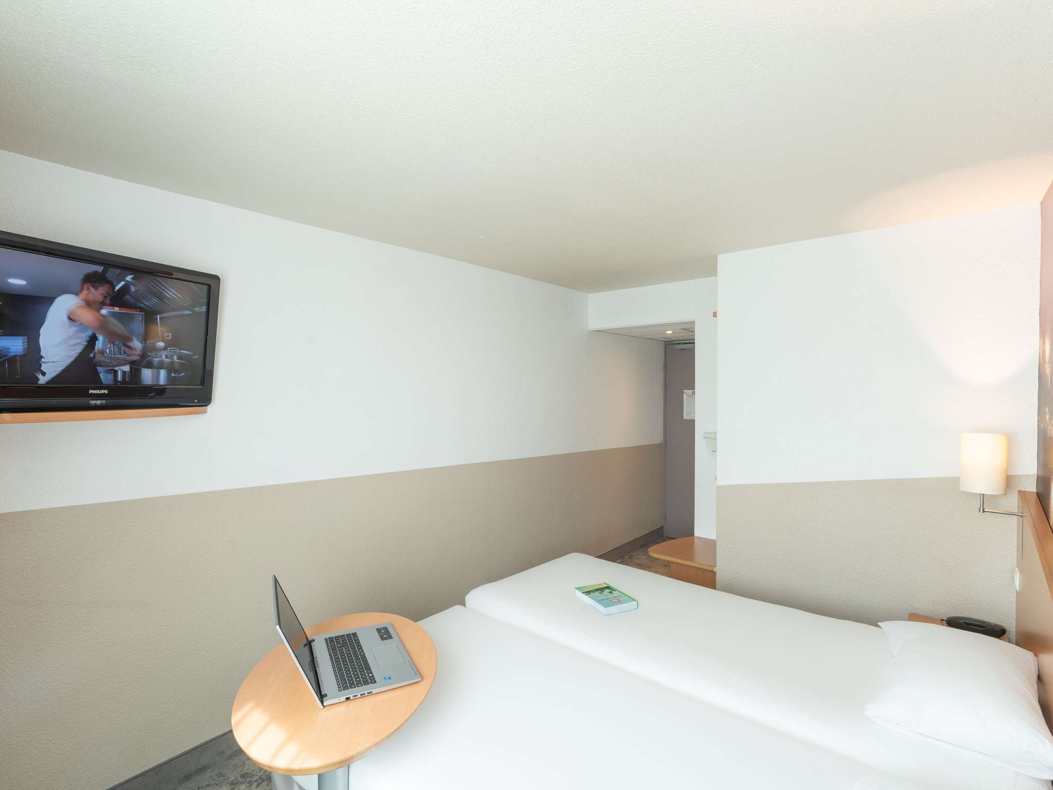 Photo - ibis Styles Angers Centre Gare