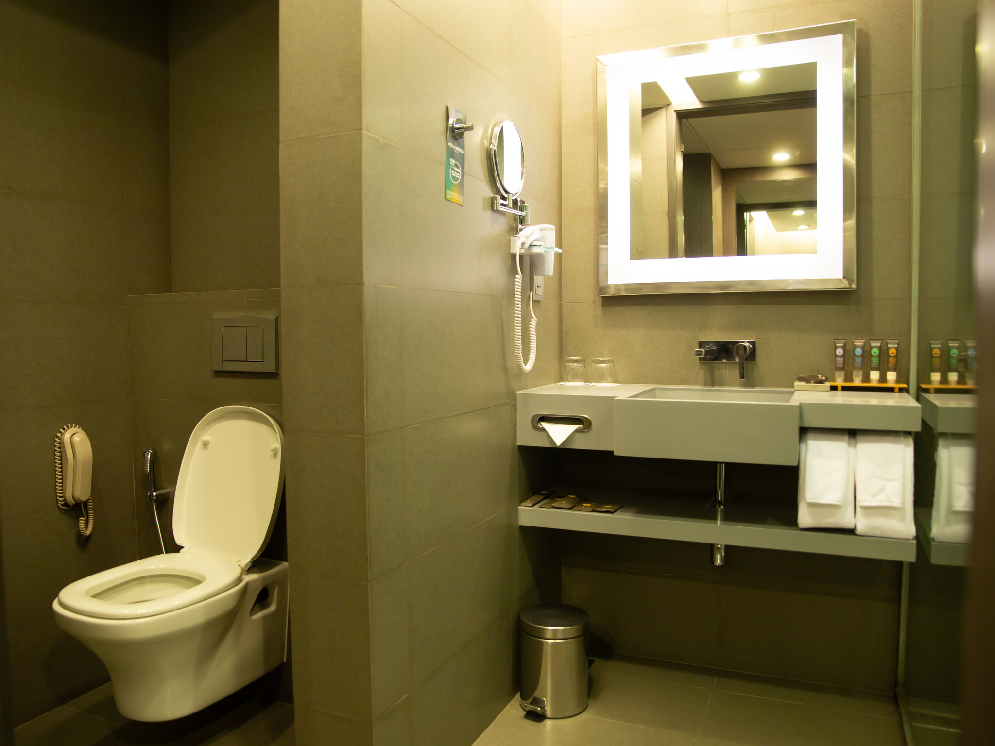 Photo - Novotel Kolkata Hotel and Residences