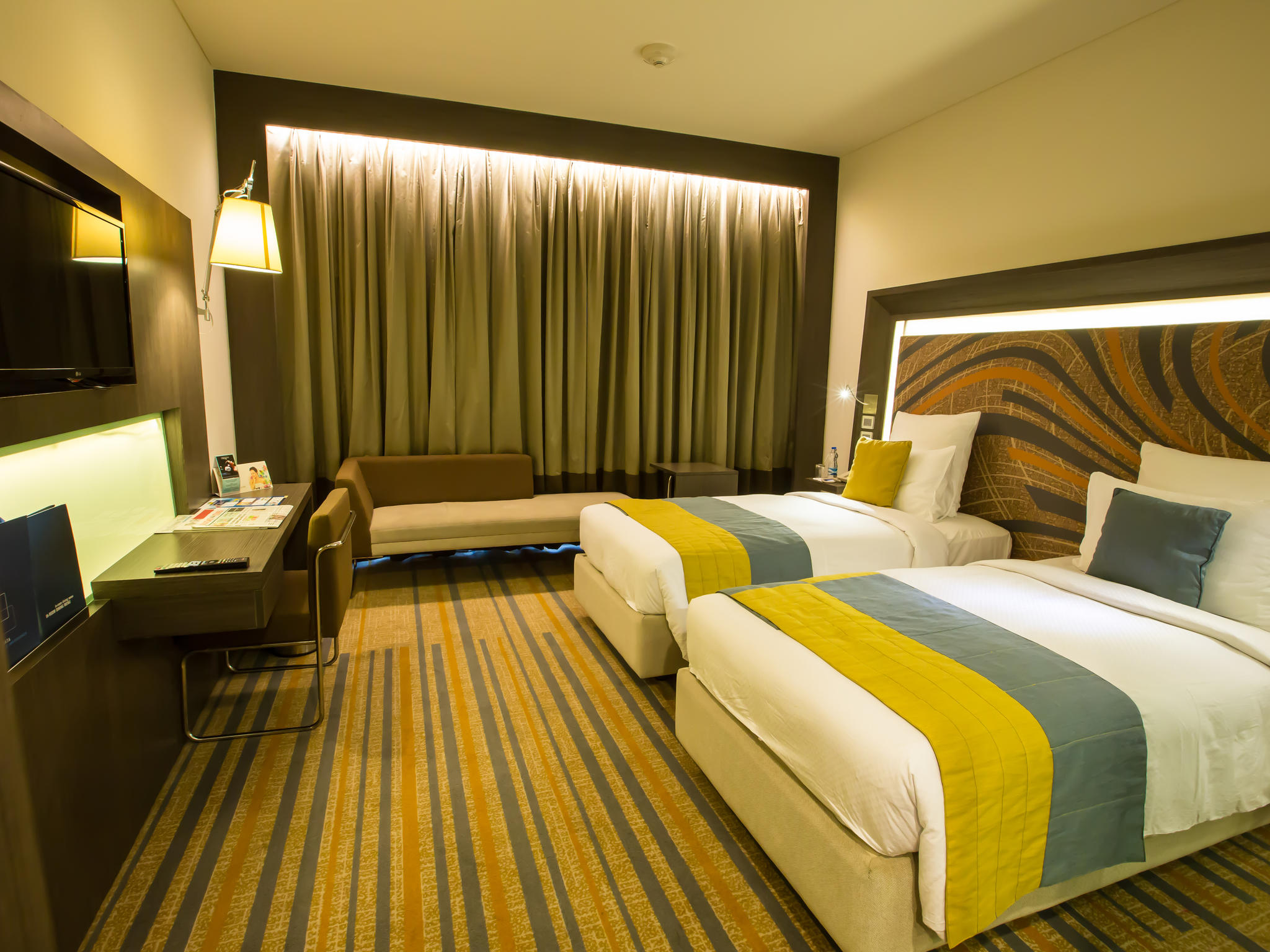 Photo - Novotel Kolkata Hotel and Residences