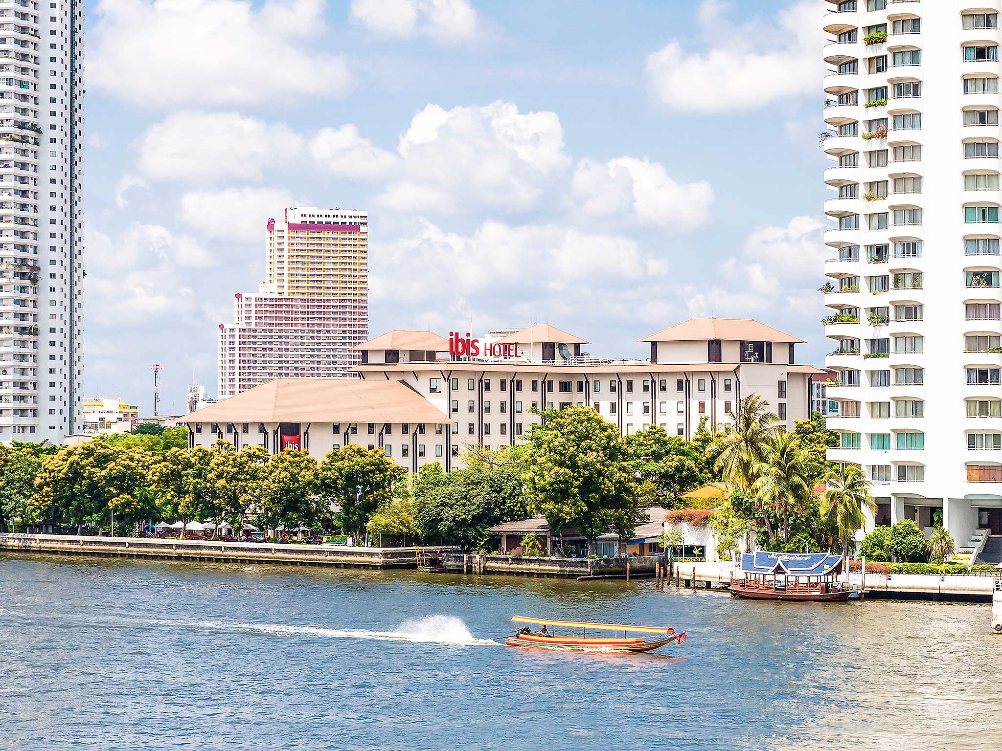 Photo - Ibis Bangkok Riverside