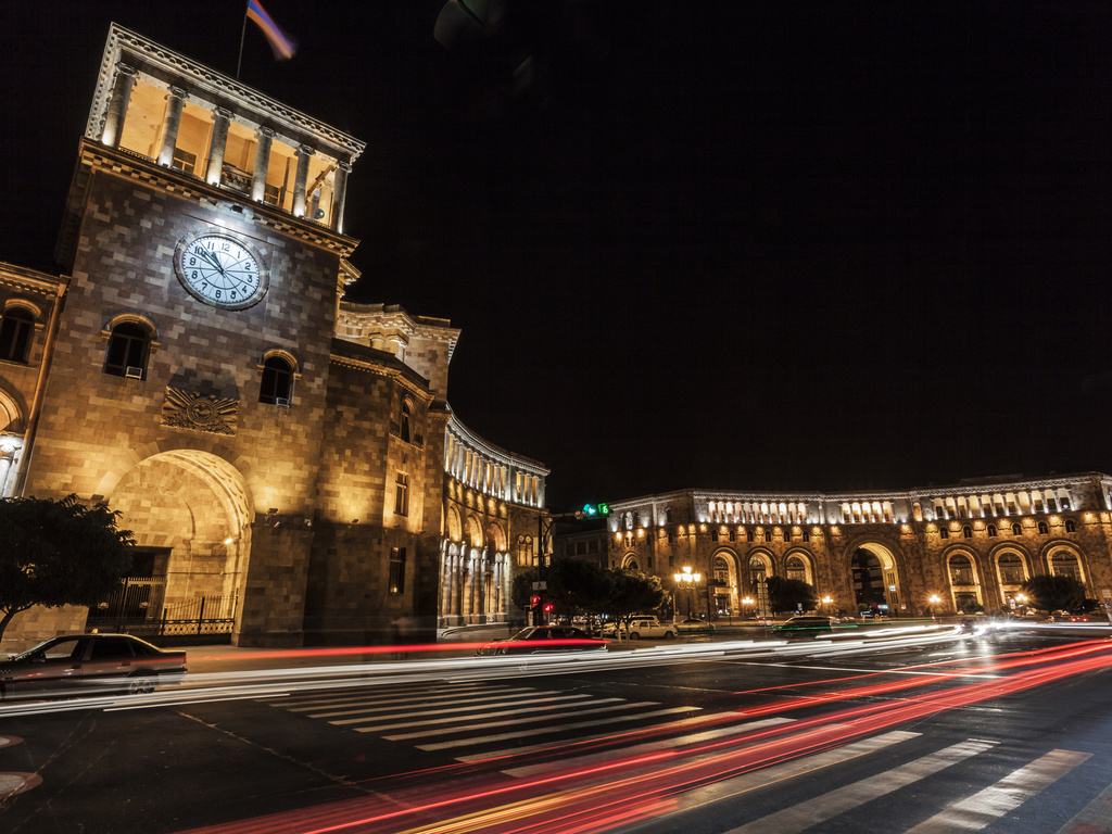 Traveling armenia. Ереван завод Арарат ночной. Армения Ереван центр. Центр Еревана ночью. Ночной Ереван площадь Республики.