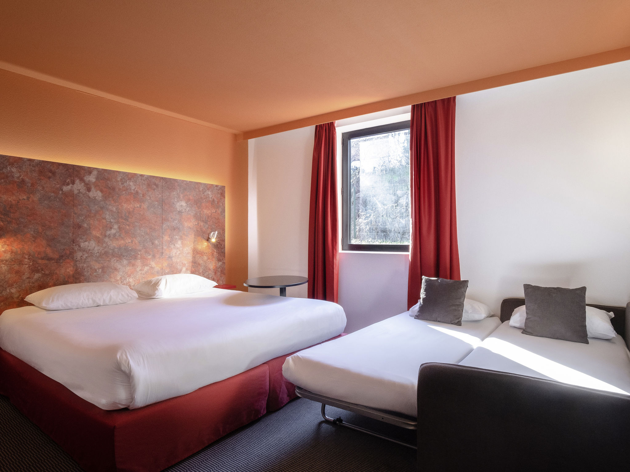 Photo - ibis Styles Toulouse Cite Espace