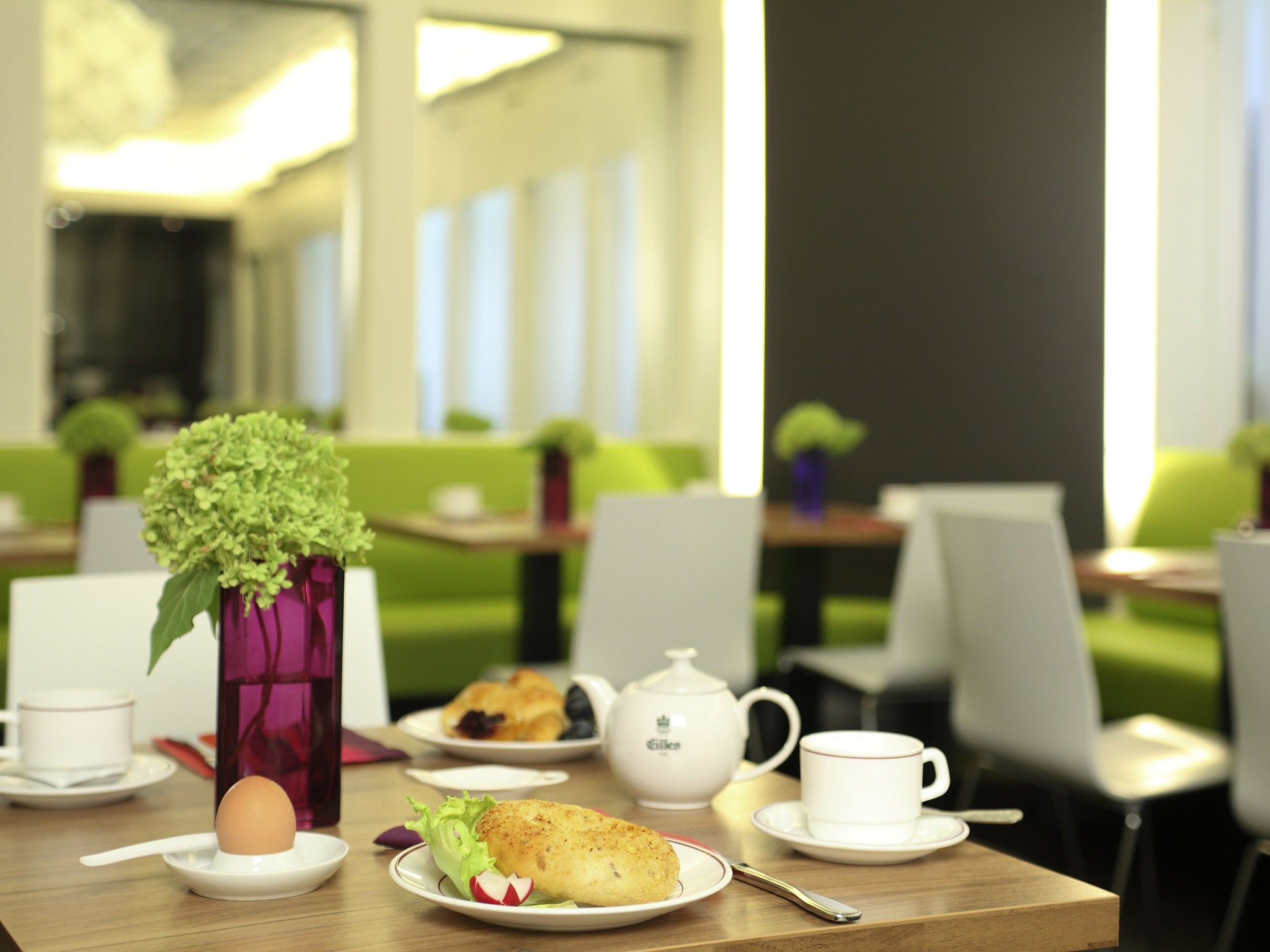 Photo - Ibis Styles Frankfurt City