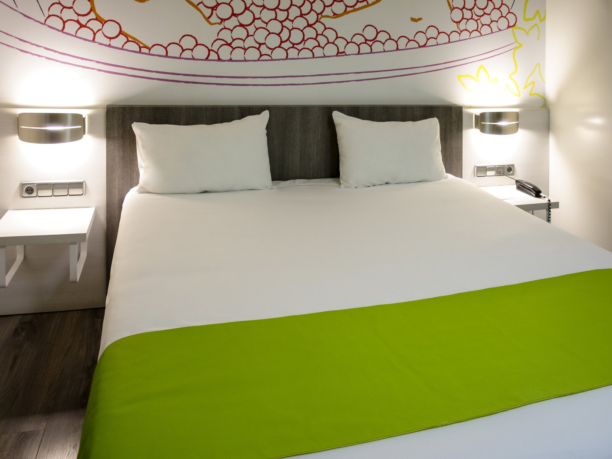 Photo - Ibis Styles Madrid Prado