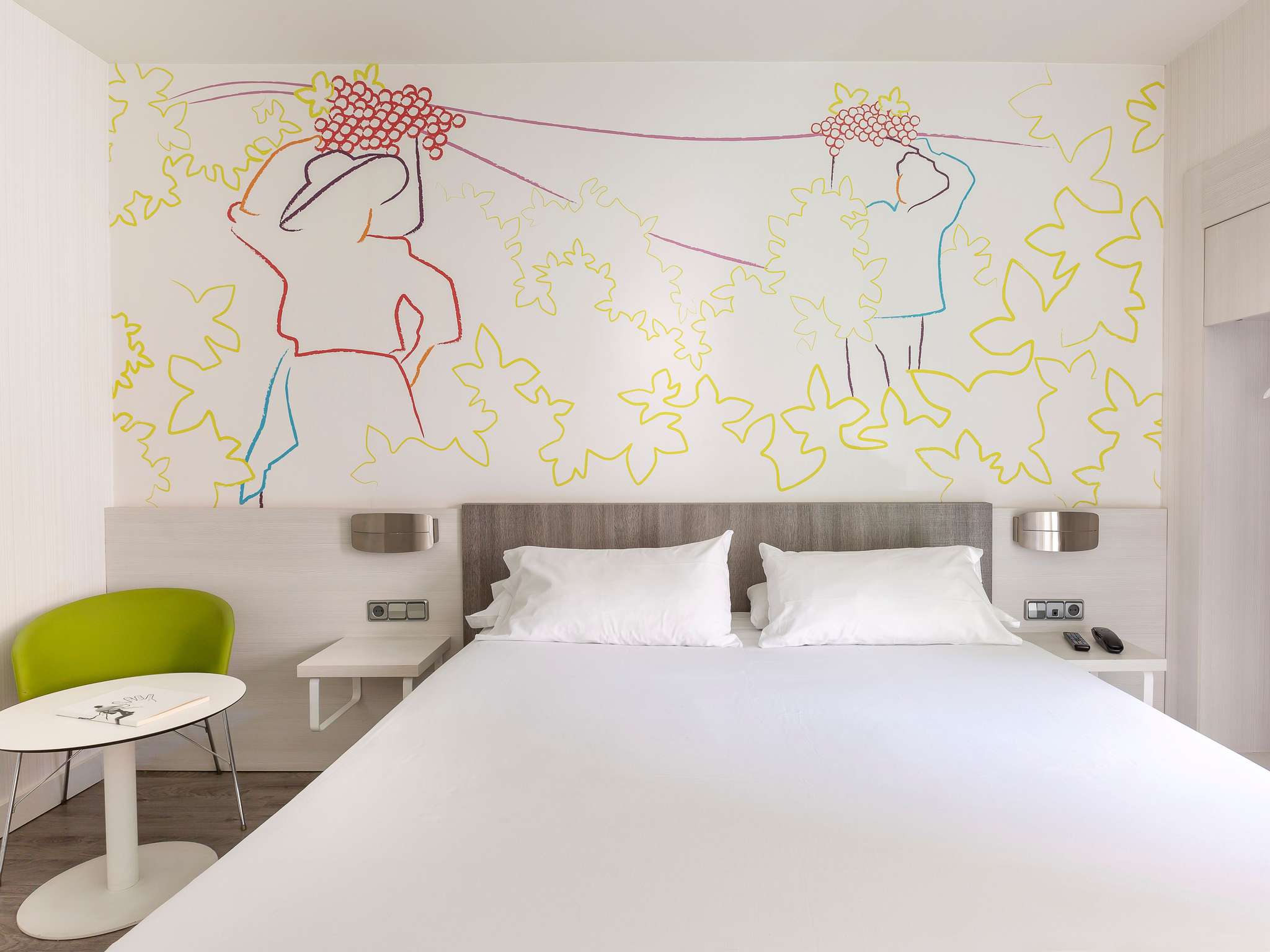 Photo - Ibis Styles Madrid Prado