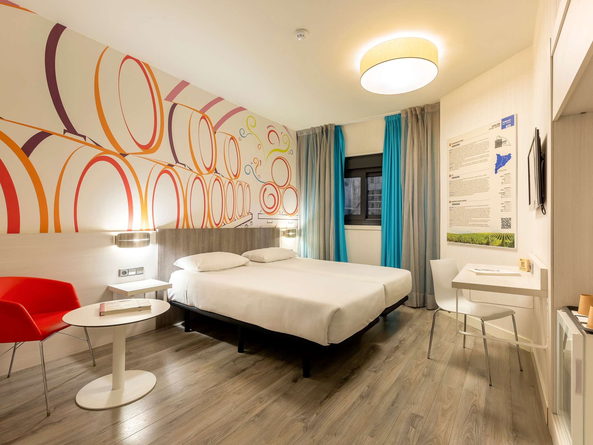 Photo - Ibis Styles Madrid Prado