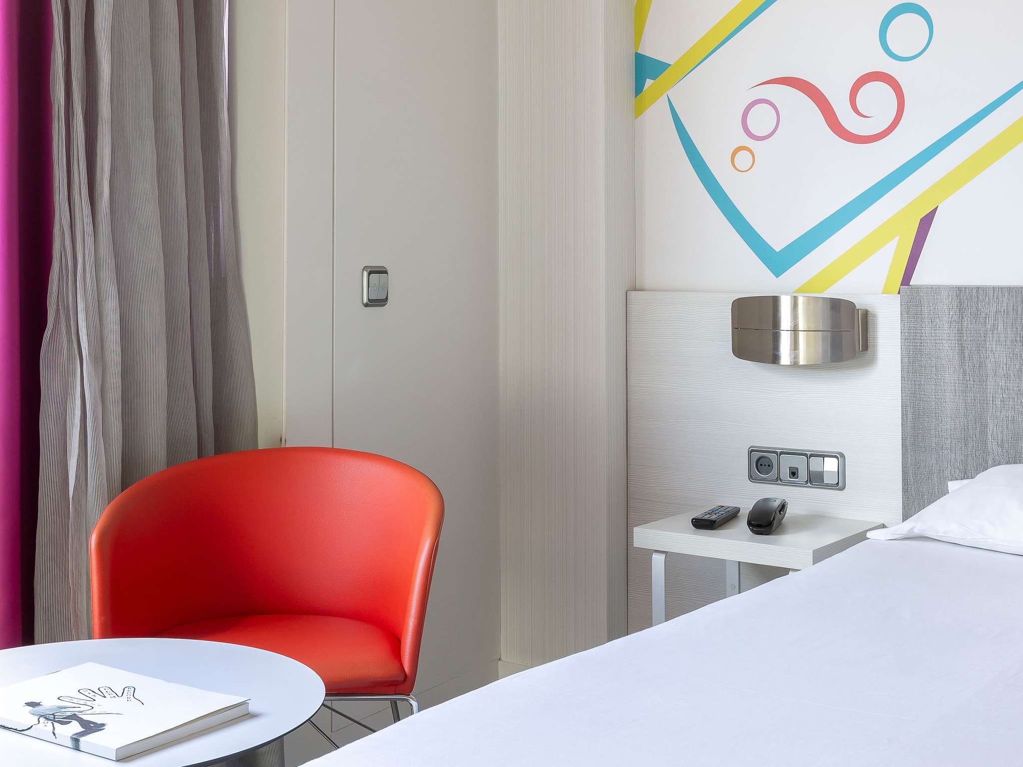 Photo - Ibis Styles Madrid Prado