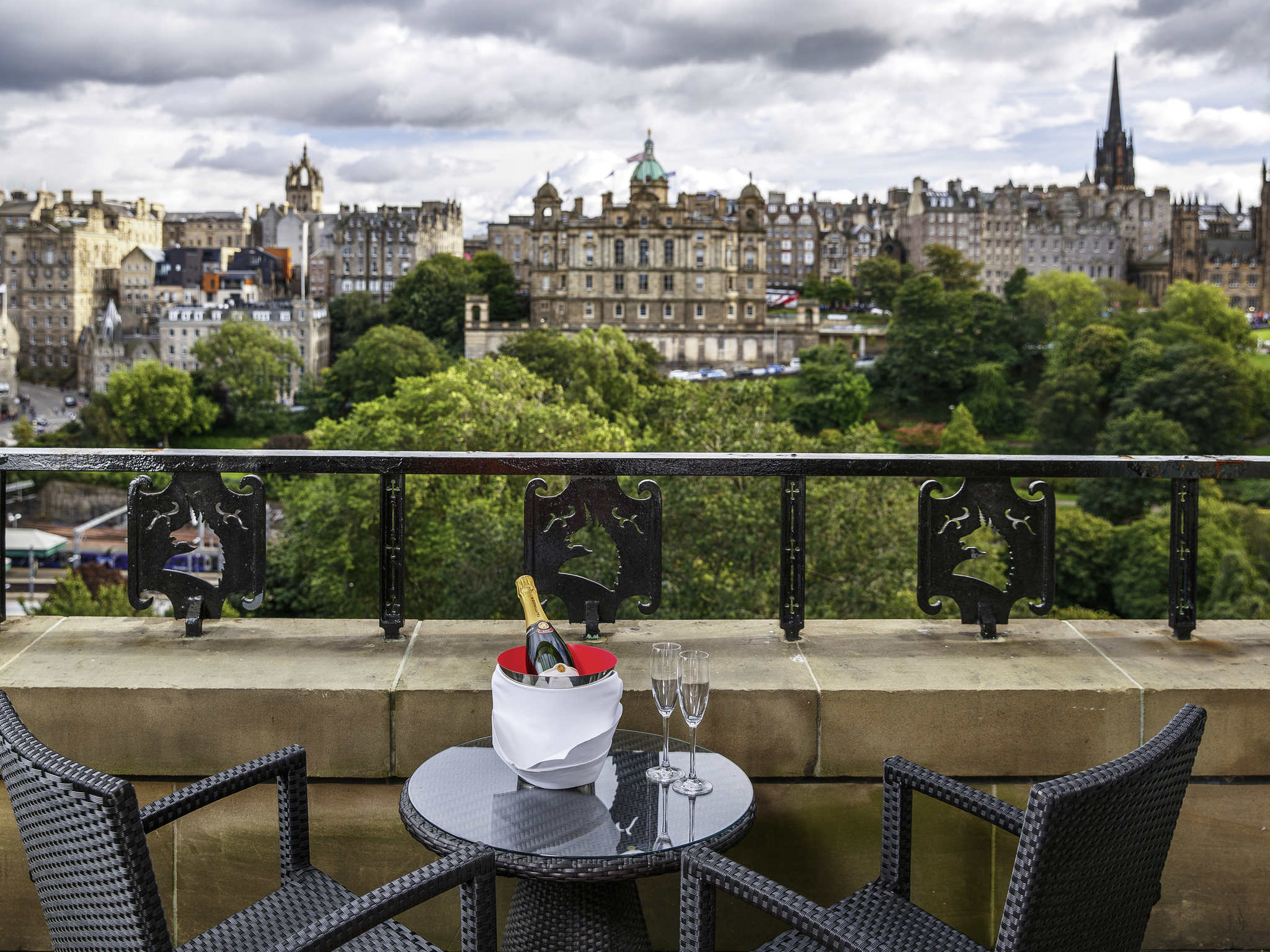 Mercure Edinburgh Princes Street | Hotel In Edinburgh - ALL