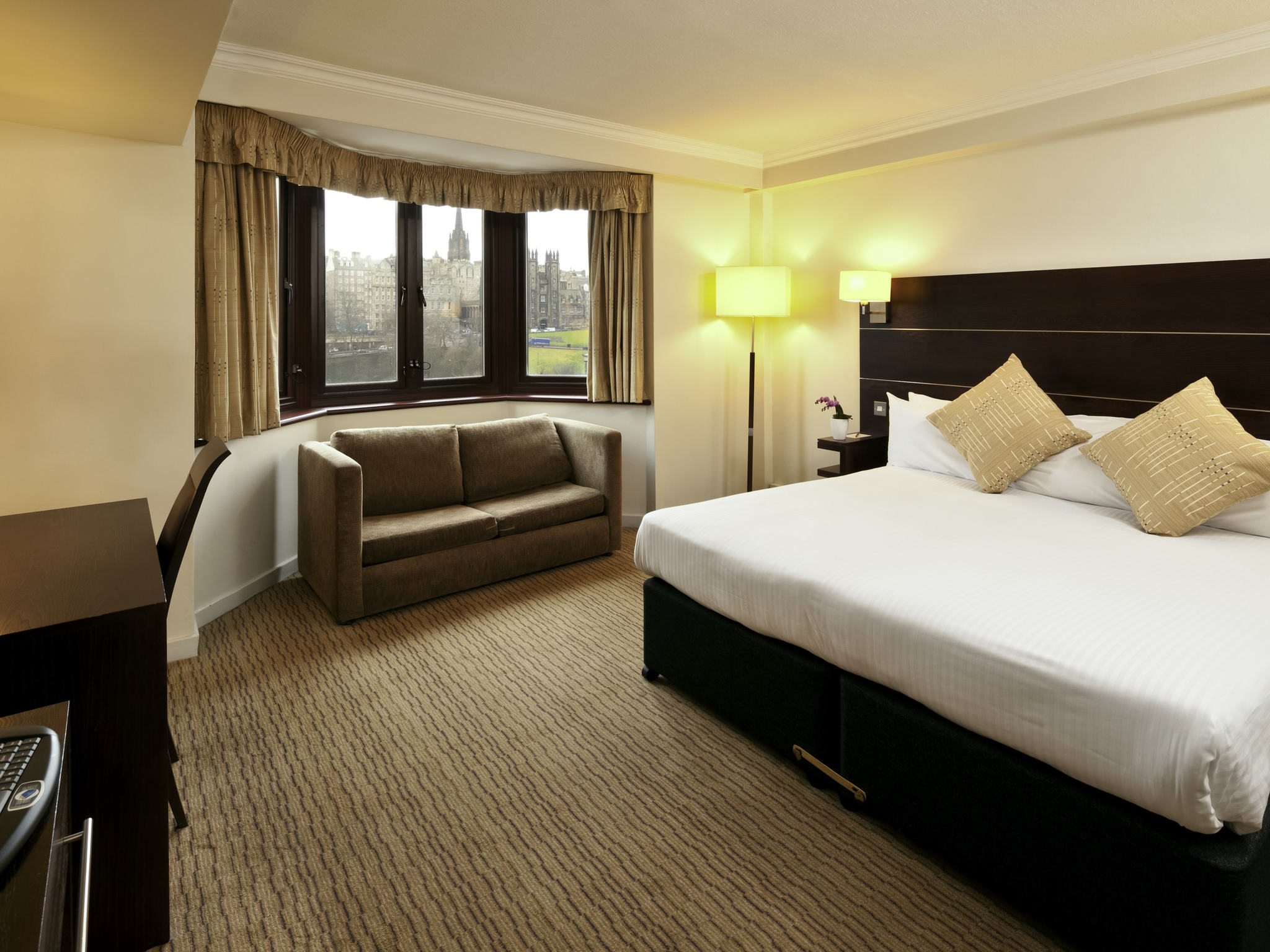 Mercure Edinburgh Princes Street | Hotel In Edinburgh - AccorHotels