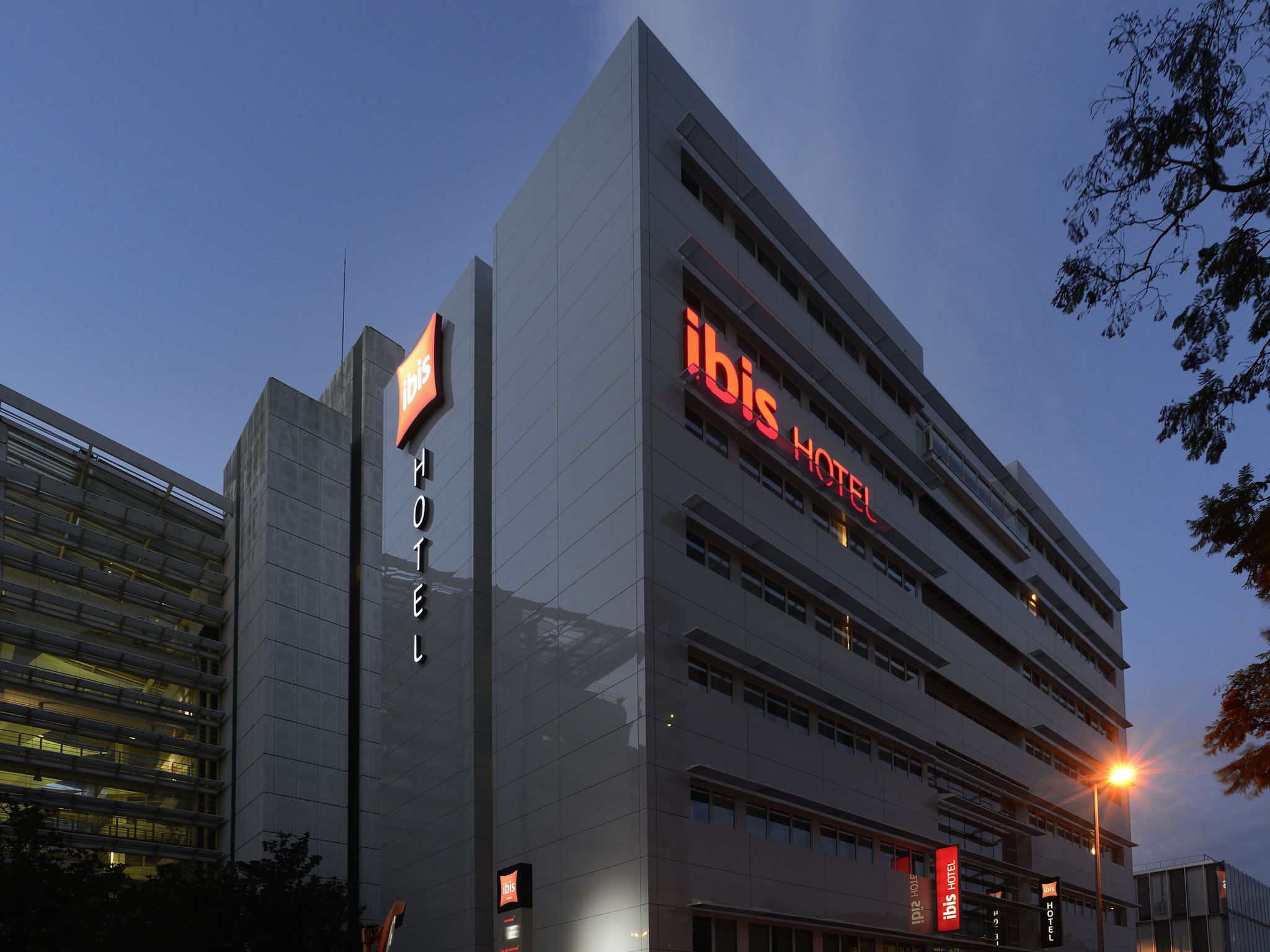 Photo - Hotel Ibis Lisboa Parque das Nações