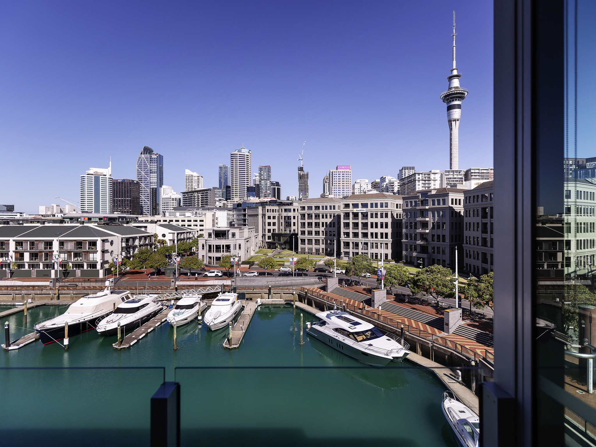 Sofitel Auckland Viaduct Habour - Luxury Waterfront Hotel