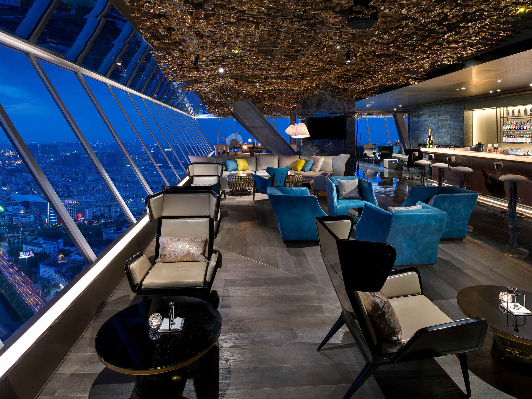 Sky bar. Sofitel Foshan. Sofitel бар бар Sofitel. Sky Bar Китай.