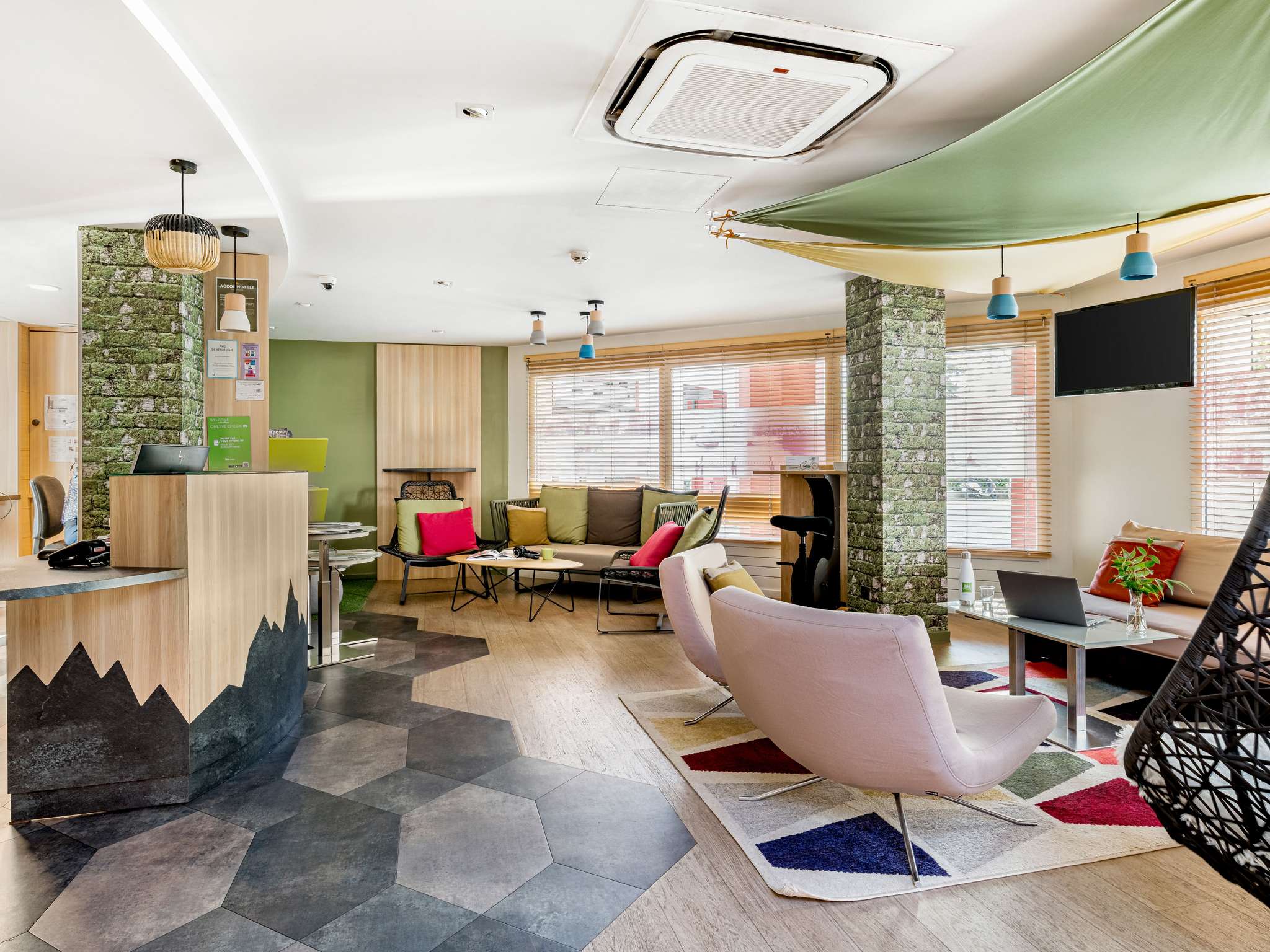 Photo - ibis Styles Annecy Centre Gare