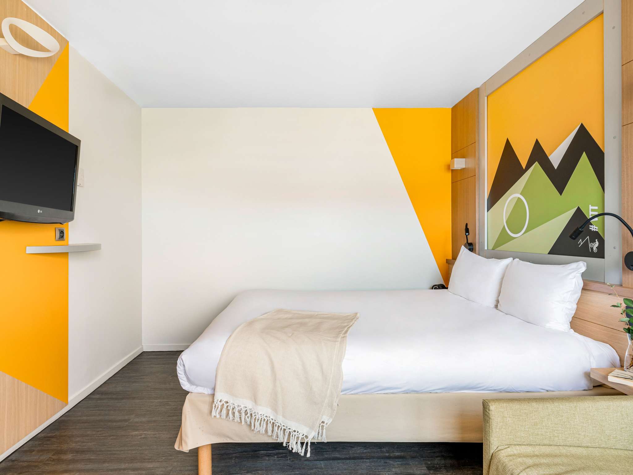 Photo - ibis Styles Annecy Centre Gare