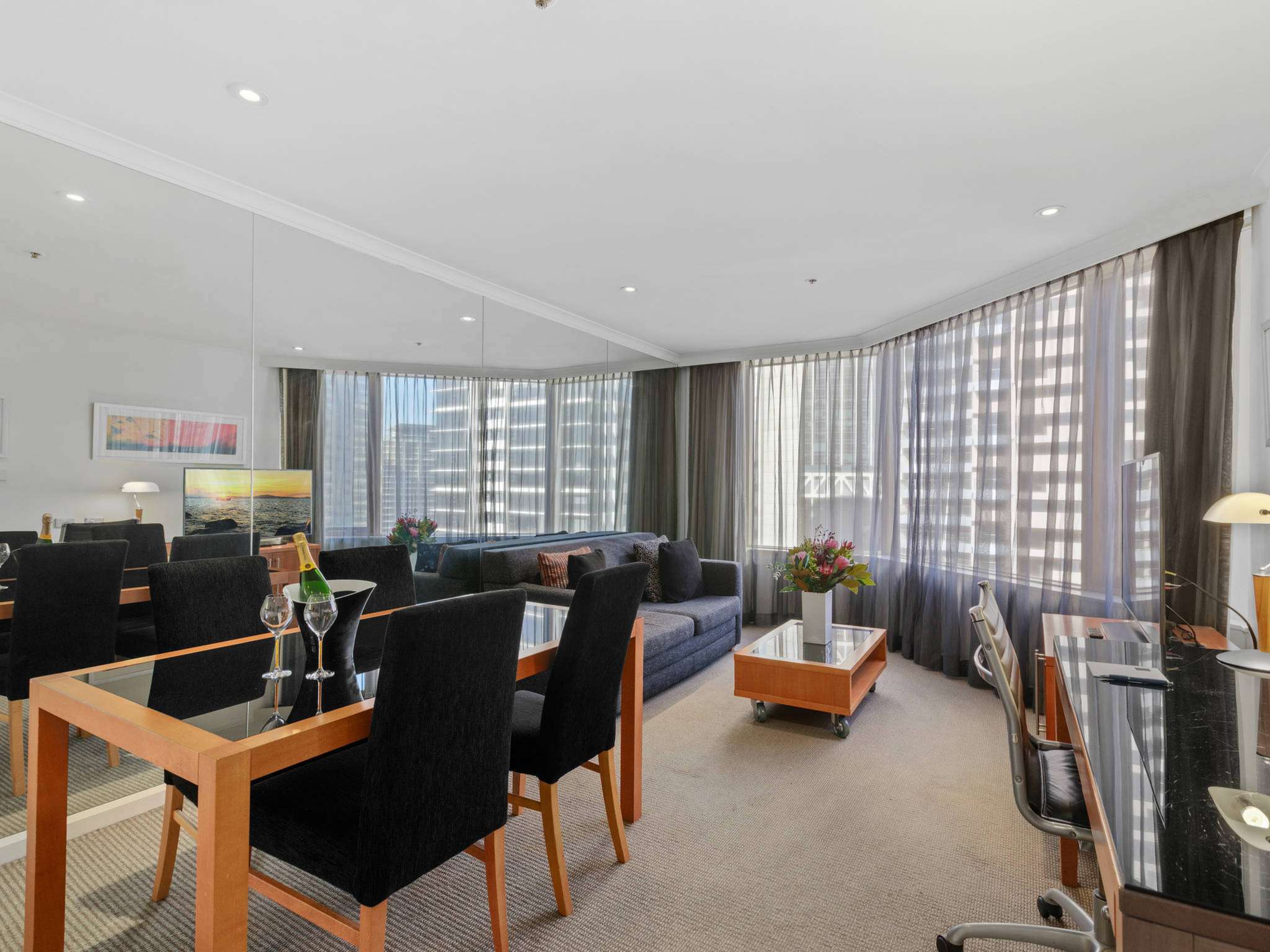 Photo - The Sebel Quay West Suites Sydney