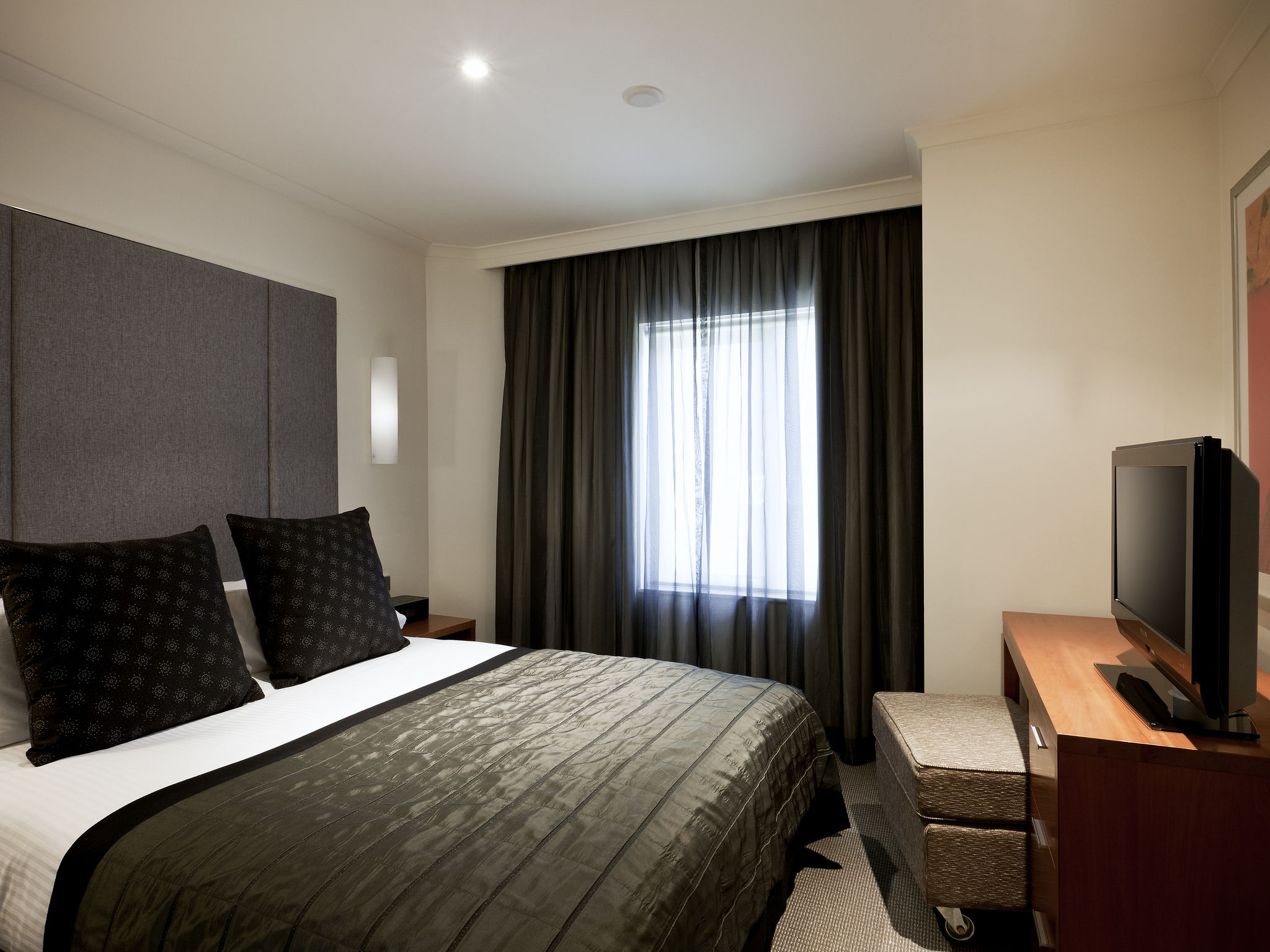 Photo - The Sebel Quay West Suites Sydney