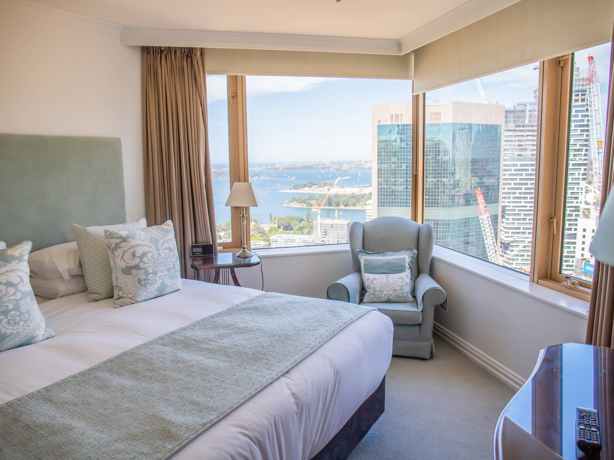 Photo - The Sebel Quay West Suites Sydney