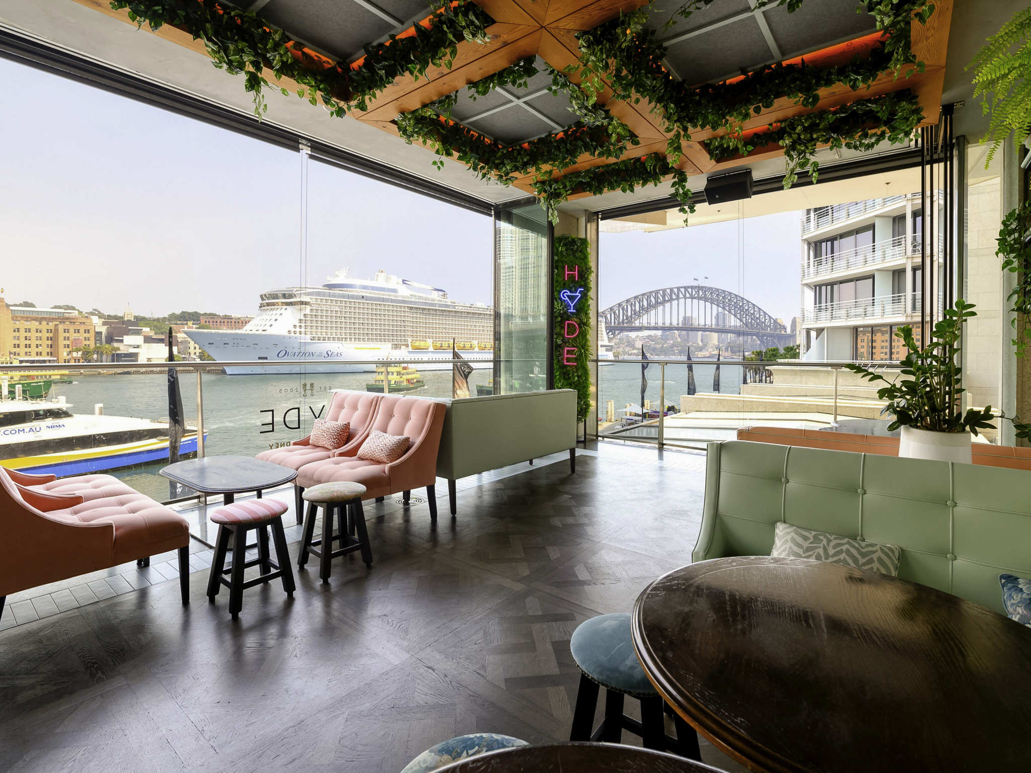 Pullman Quay Grand Sydney Harbour Hotel | ALL - ALL