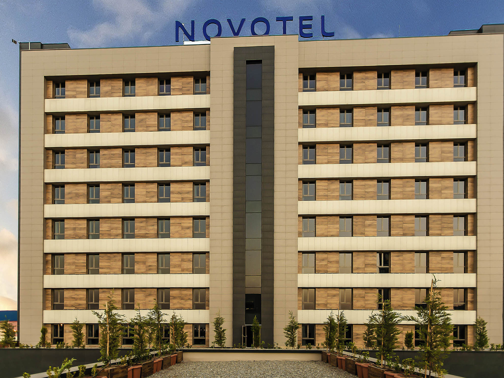 Новотель алматы. Новотель Екатеринбург гостиница. Гостиница Novotel в Алматы. Novotel гостиница Бишкек. Гостиница в Диярбакыр.