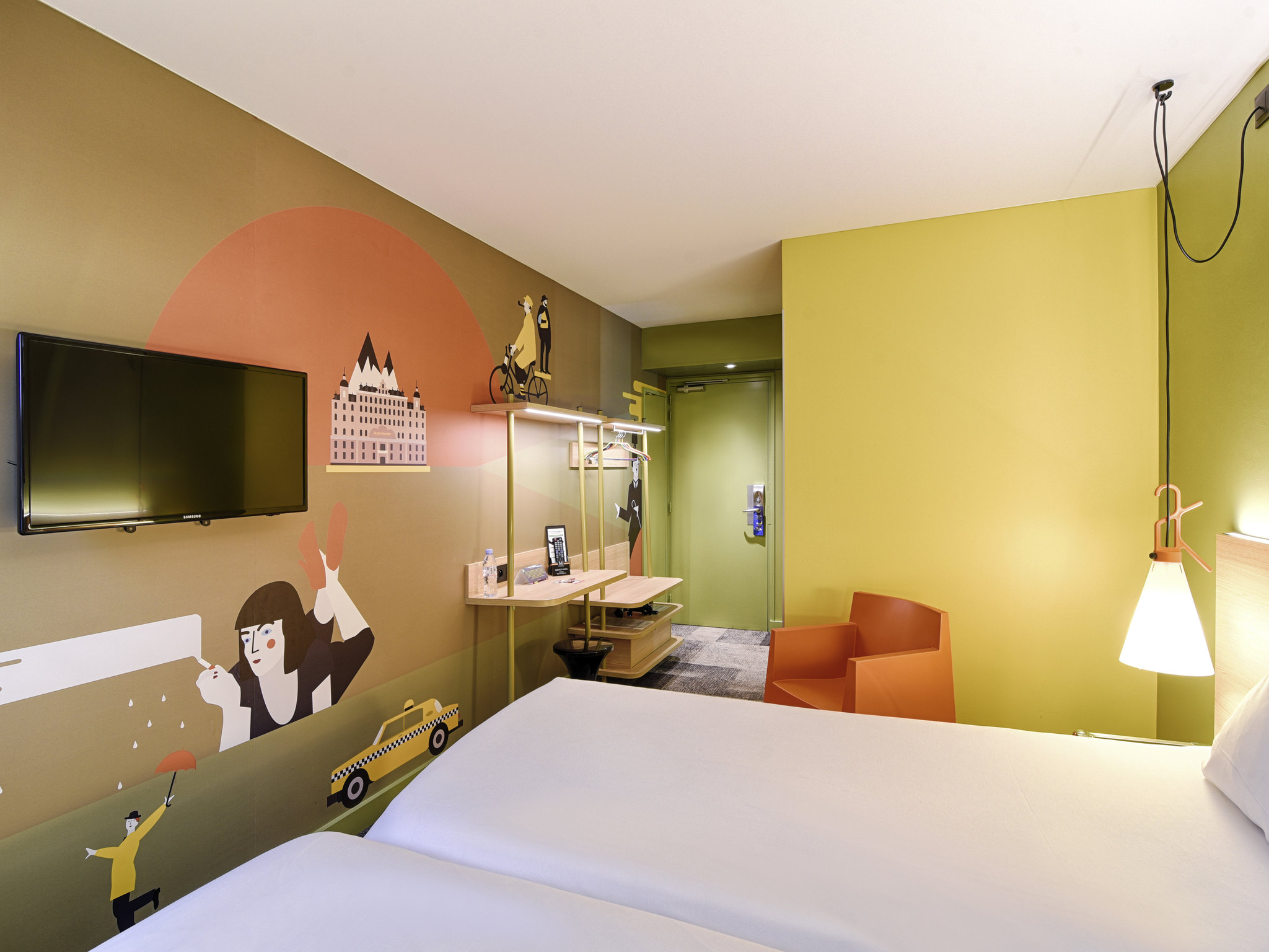 Hotel in LYON - ibis Styles Lyon Confluence